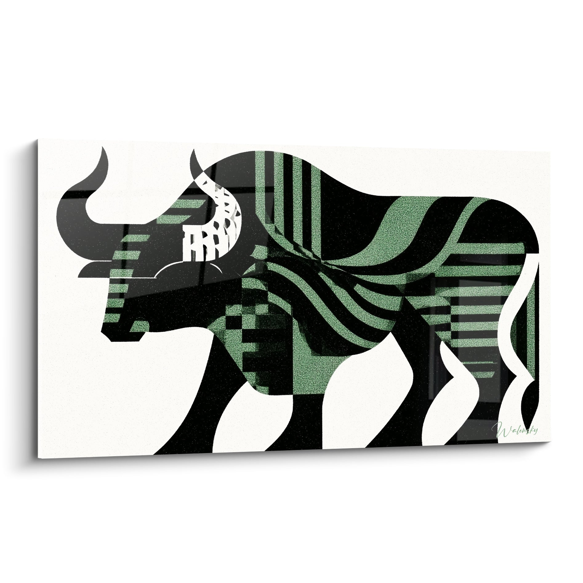 Taureau graphique noir et vert sauge aux motifs rayés sur fond ivoire, profil marchant