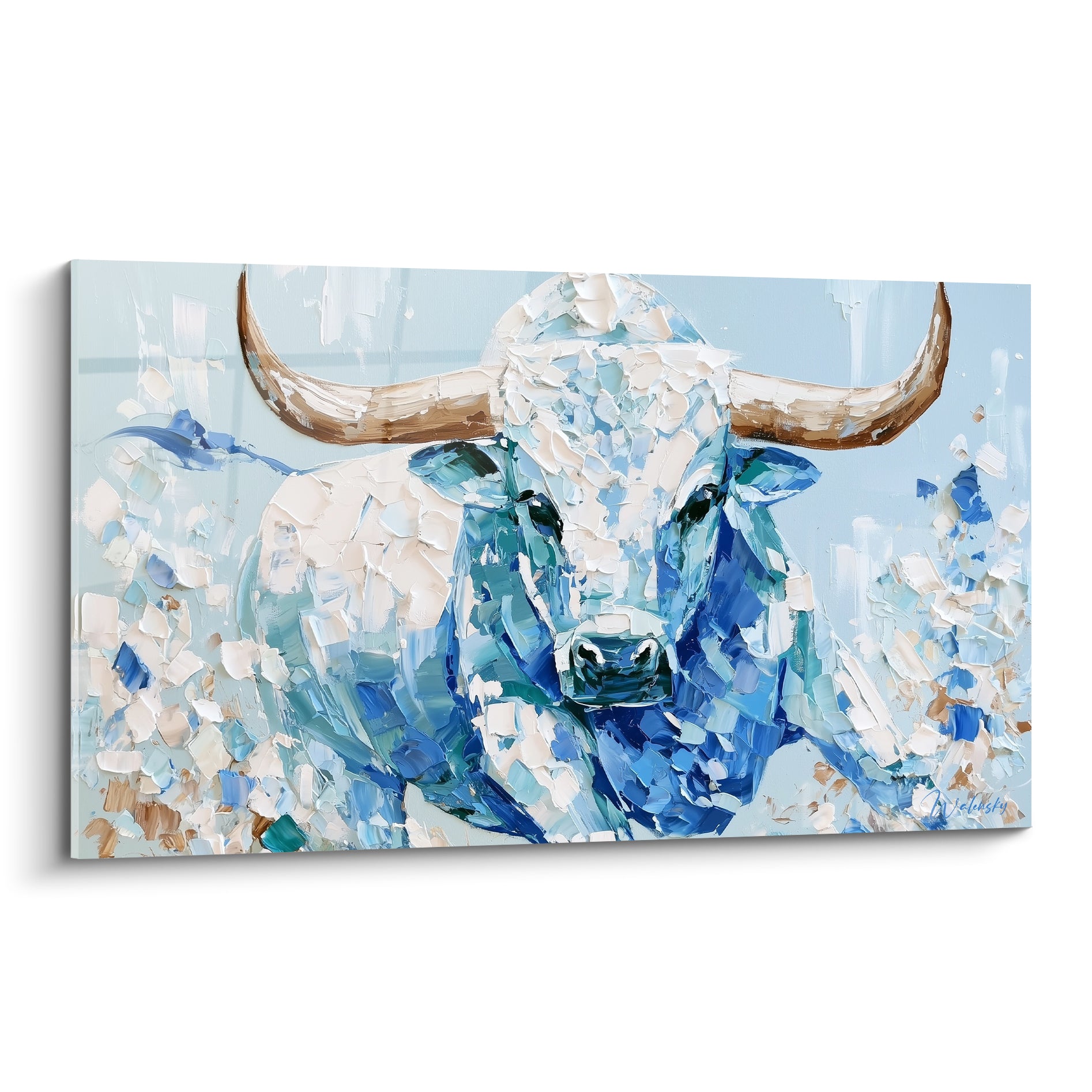 Taureau longhorn au pelage bleu pastel et blanc cassé, cornes dorées, peinture au couteau texturée
