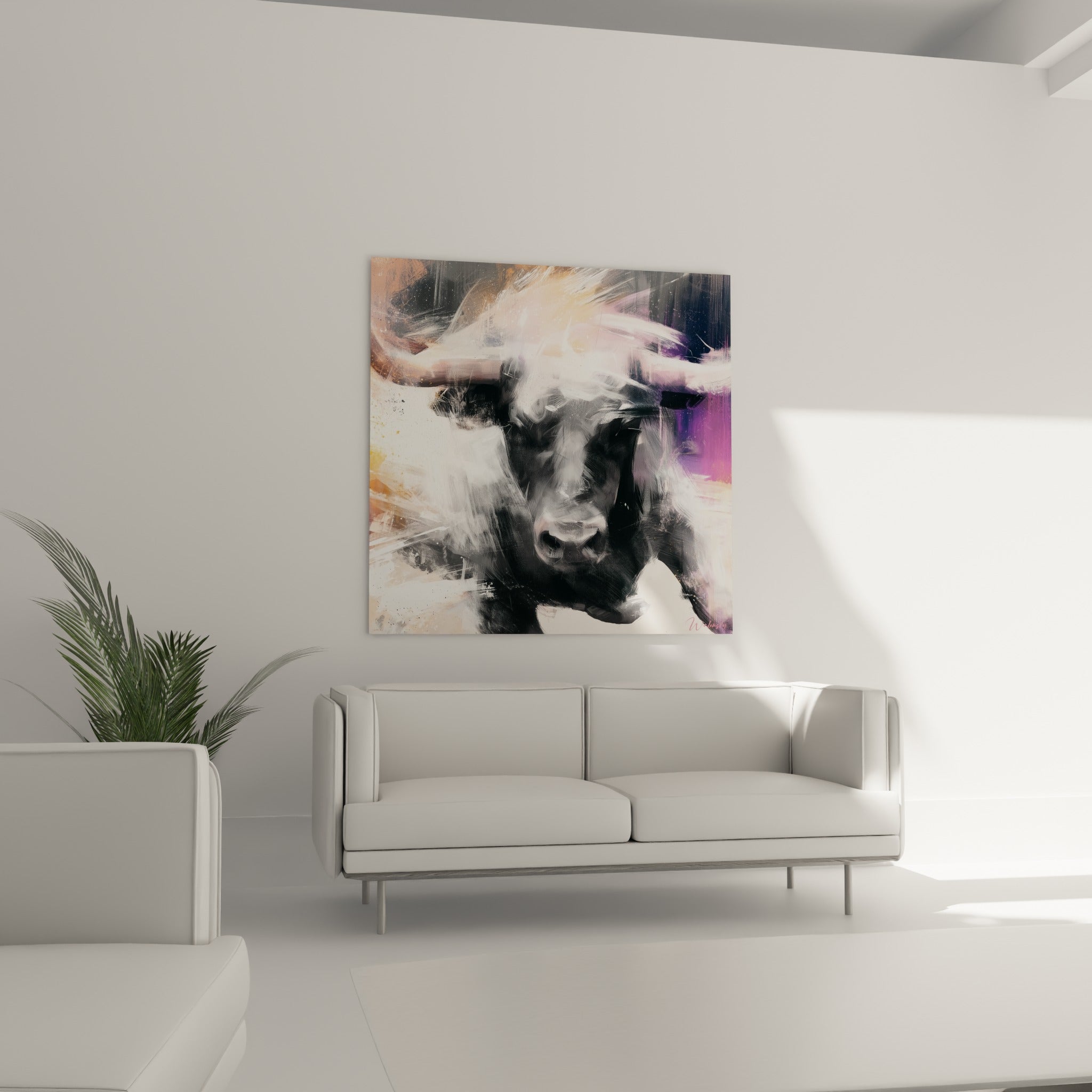 Regard intense du Taureau anthracite entouré de touches roses au-dessus d'un canapé dans un salon lumineux