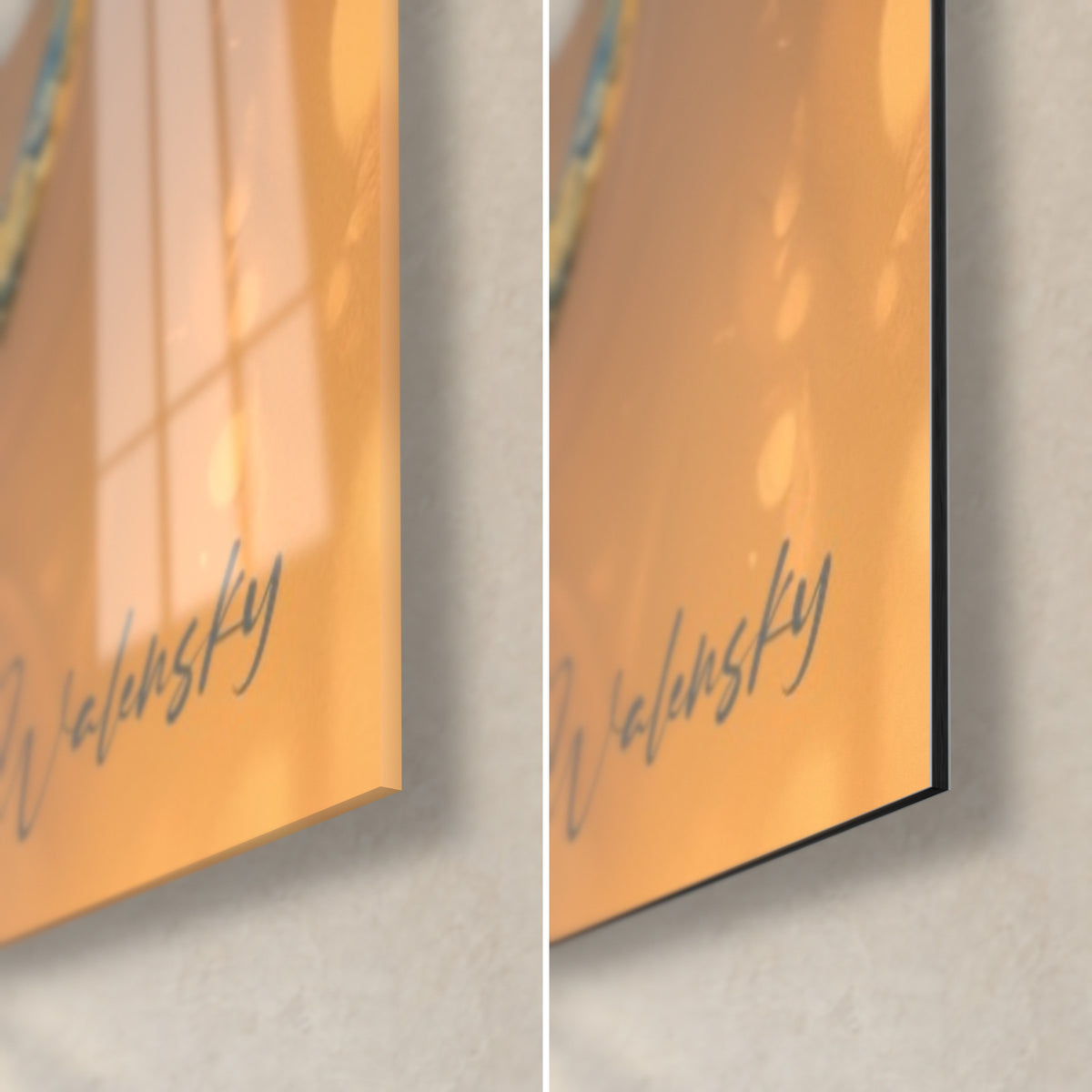 Wall art cow in blue and gold, bottom right corner: glossy acrylic glass on the left, matte Dibond aluminum on the right, 3 mm black edge