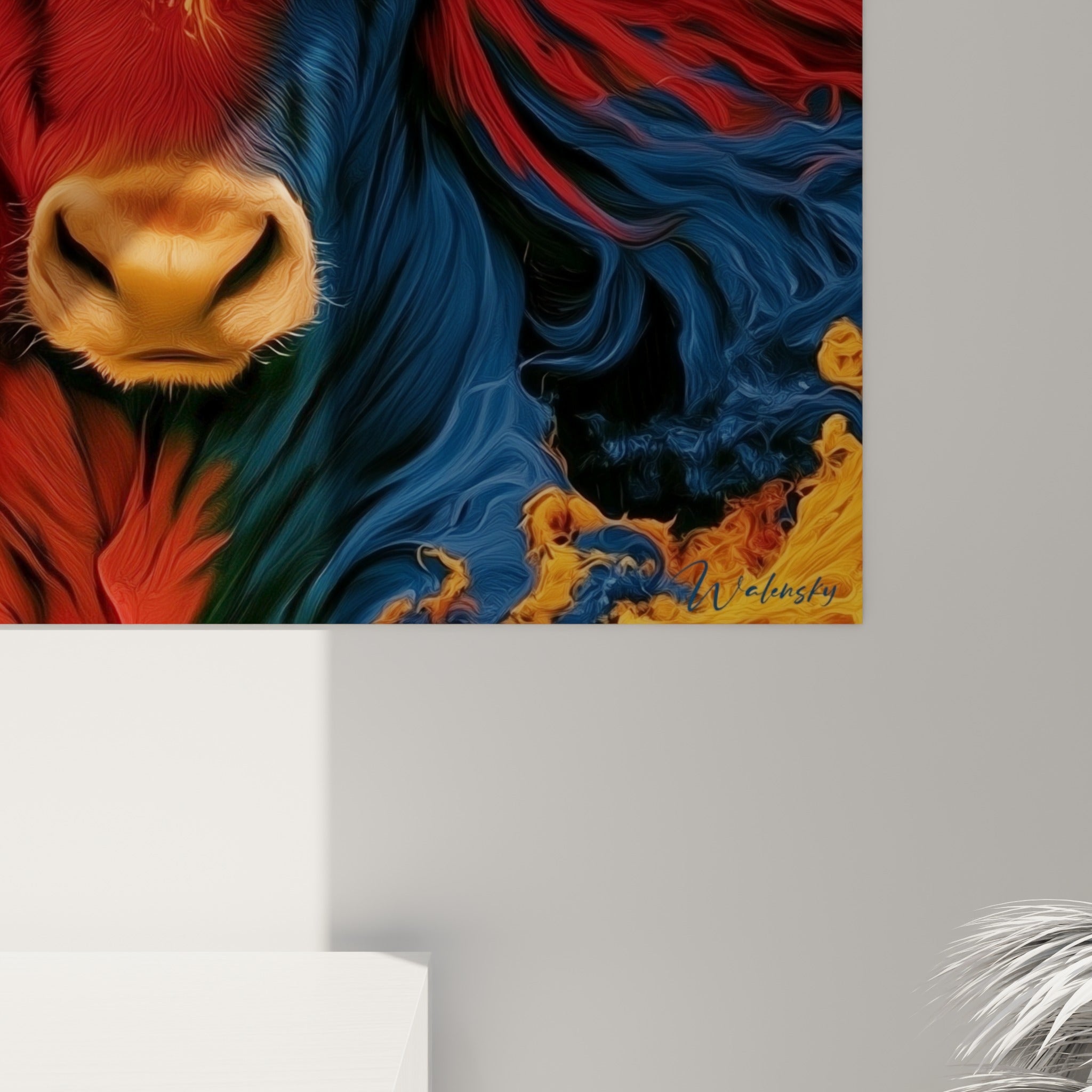 Empâtements dorés et coulures orange sur la crinière du taureau, matière épaisse entre rouge et bleu