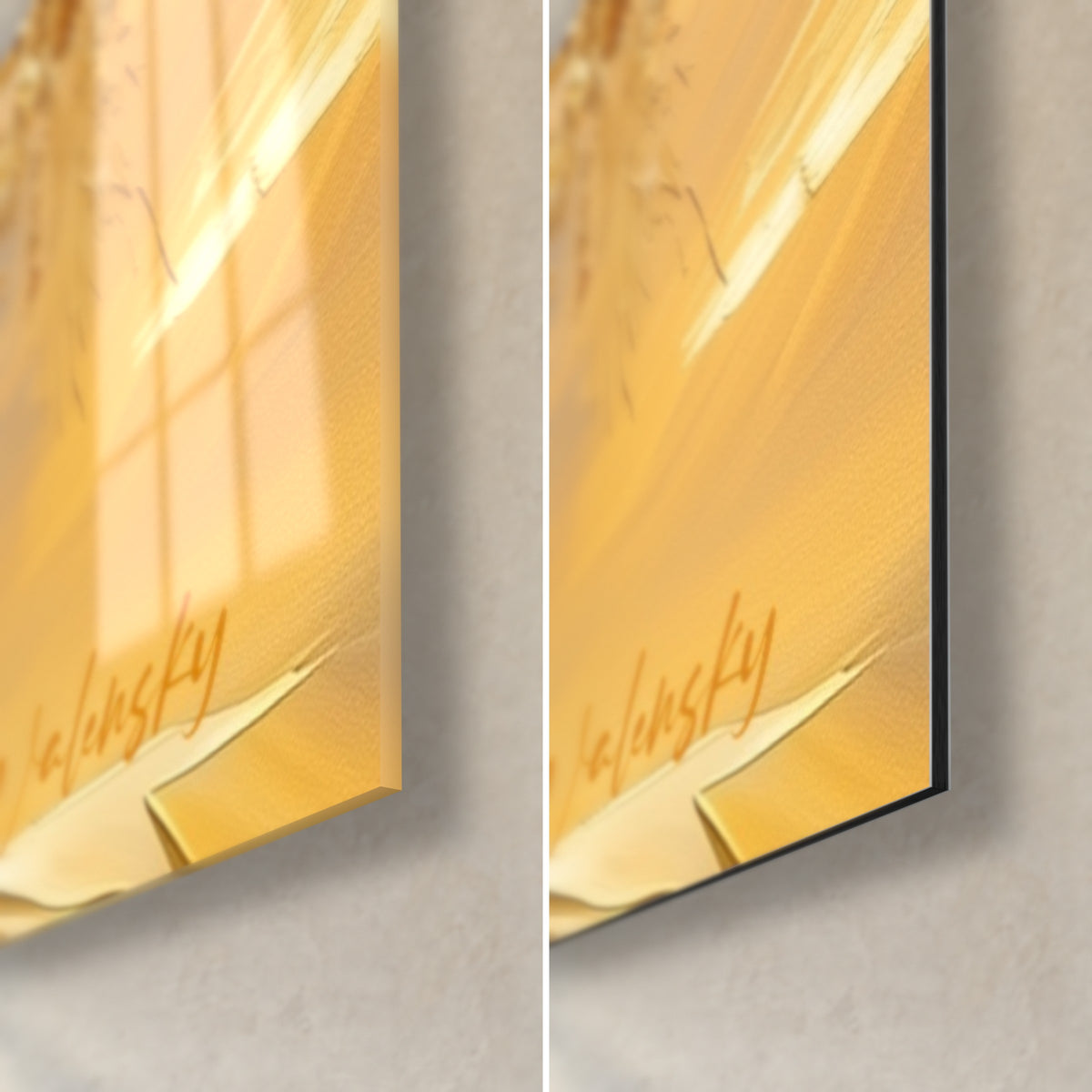Schilderij gouden gehoornd beest, rechtsonder: glanzend acrylglas met honingkleurige reflecties, mat zwart Dibond-aluminium en rand van 3 mm
