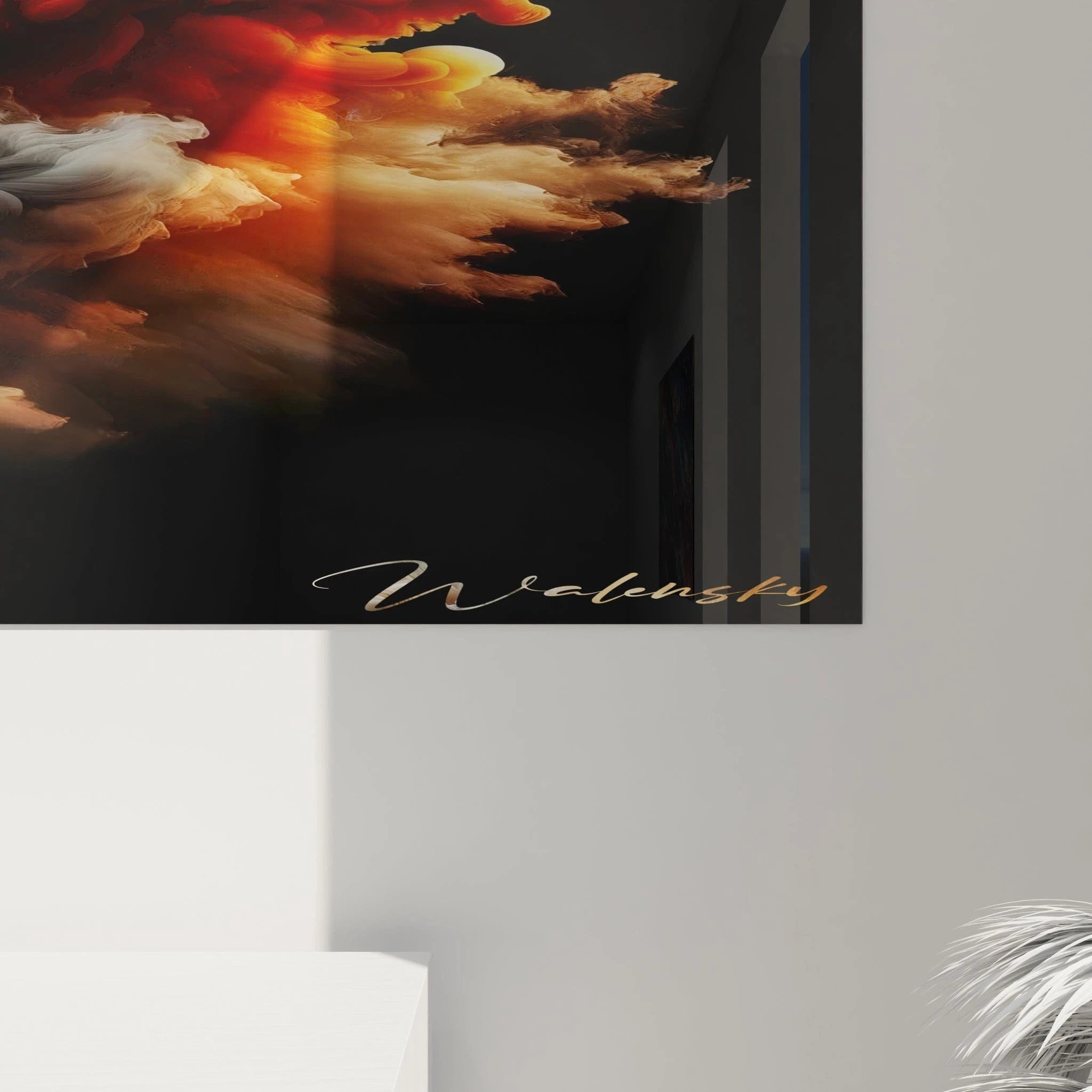 Tableau abstrait présentant des flux gazeux colorés en expansion. Gamme colorée de rouge vermillon, orange ambré, blanc nacré et gris fumé sur fond noir. Texture fluide avec courants vaporeux et structures nuageuses entremêlées. Motif expansif avec point focal central et masses aériennes rayonnantes évoquant une supernova ou explosion cosmique figée dans le temps.
