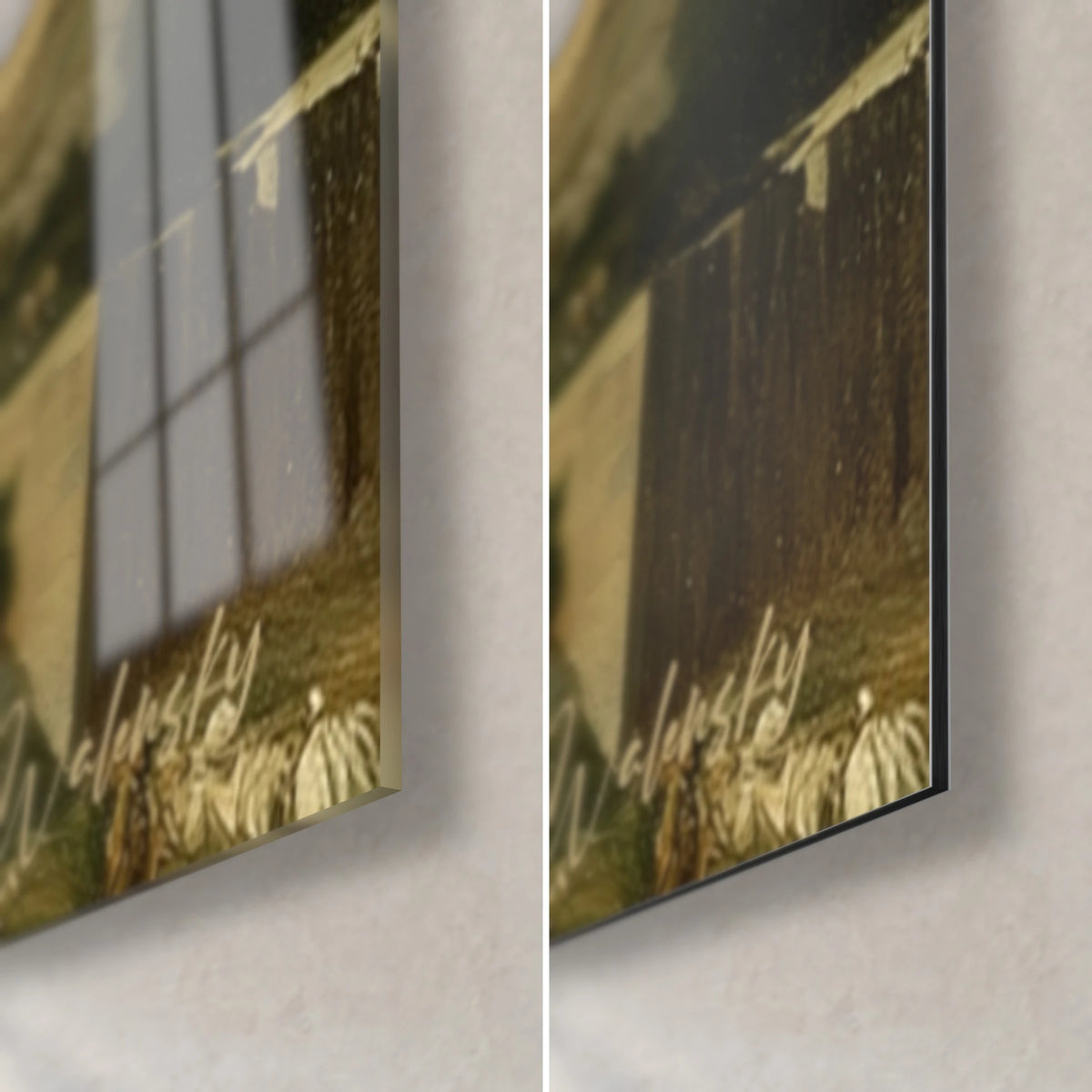 Quadro edificio con frontone sotto nubi scure, angolo in basso a destra: vetro lucido con riflessi, Dibond nero opaco, spessore 3 mm