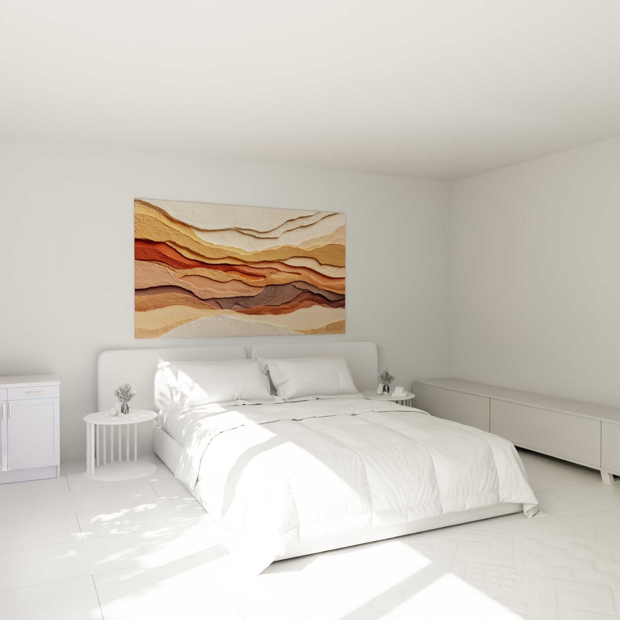 Vagues de brique et de sable texturées, ce tableau Terracotta trône au-dessus d'un lit dans une chambre claire