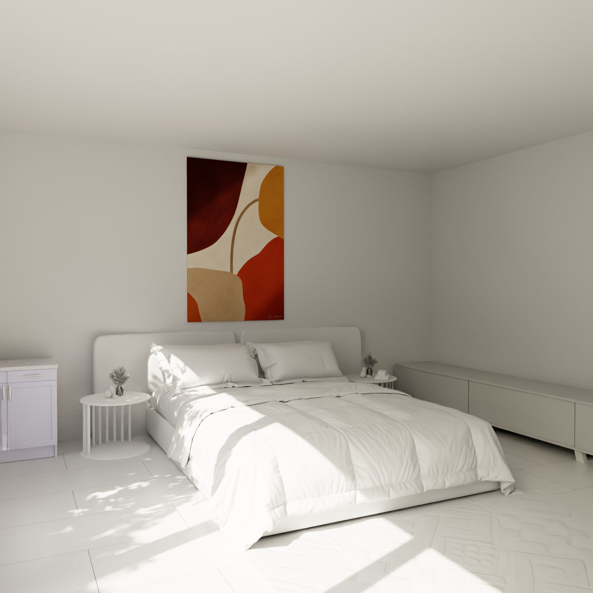 Composition abstraite terracotta et ocre aux formes arrondies, au-dessus d'un lit dans une chambre claire