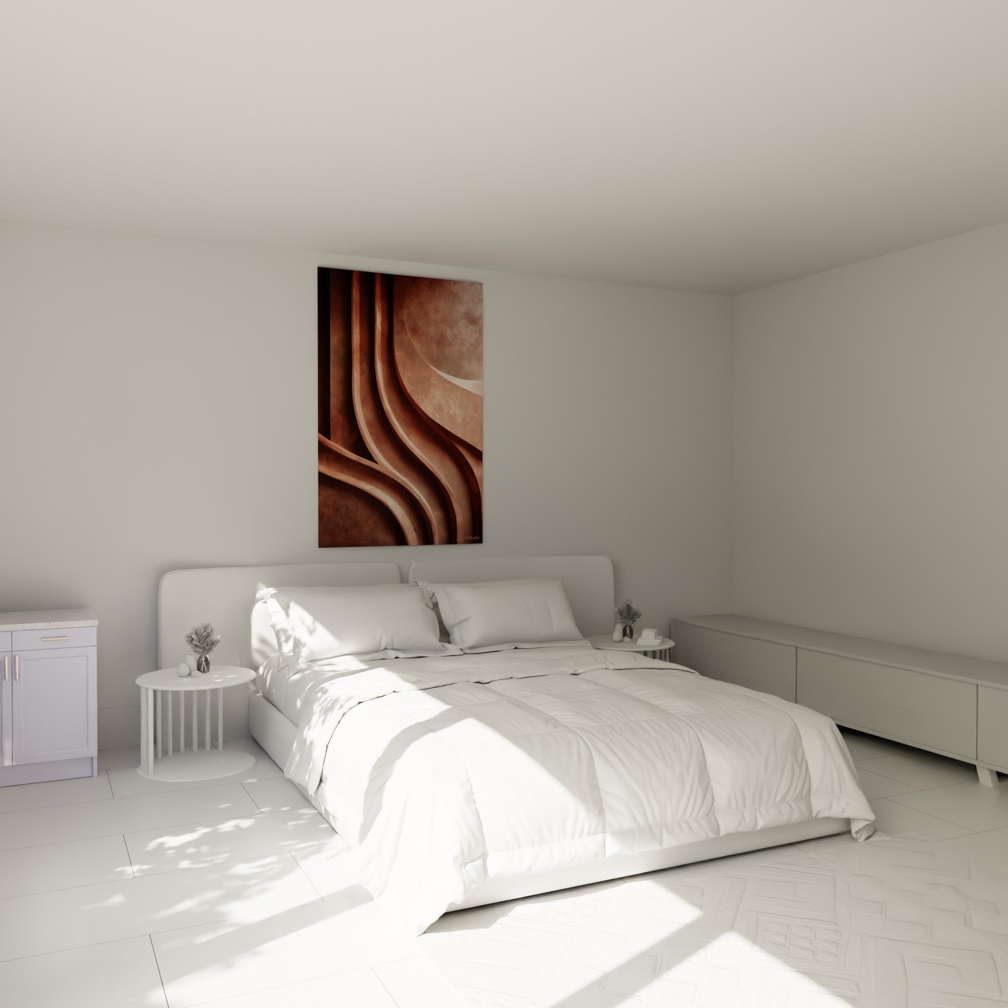 Courbes terracotta et brun ondulantes accrochées au-dessus d'un lit dans une chambre claire