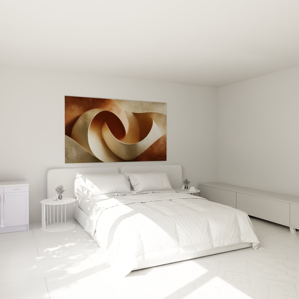 Courbes terracotta et sable enroulées en spirale, accrochées au-dessus d'un lit dans une chambre claire