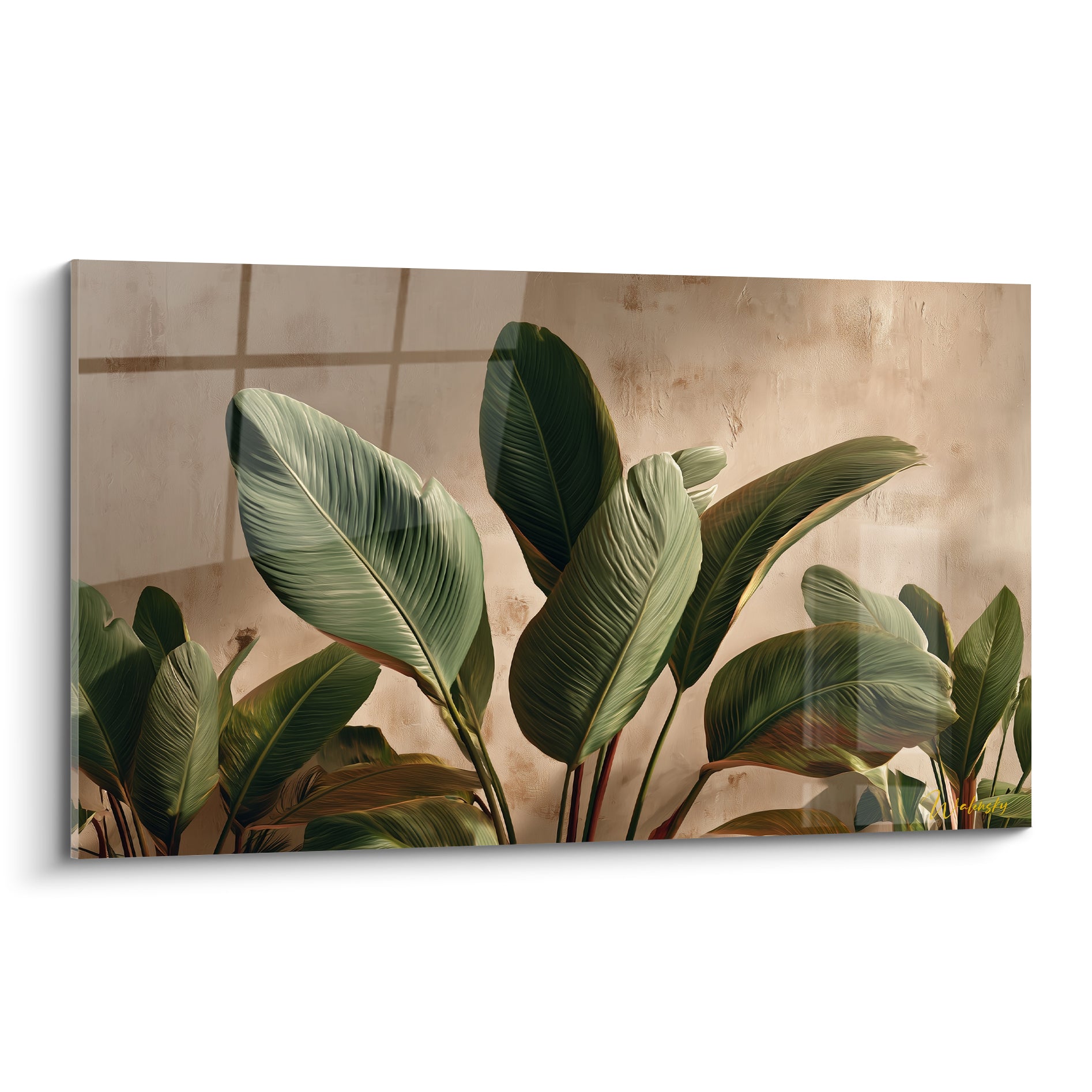 Grandes feuilles tropicales vertes et terracotta aux nervures marquées, fond ocre texturé