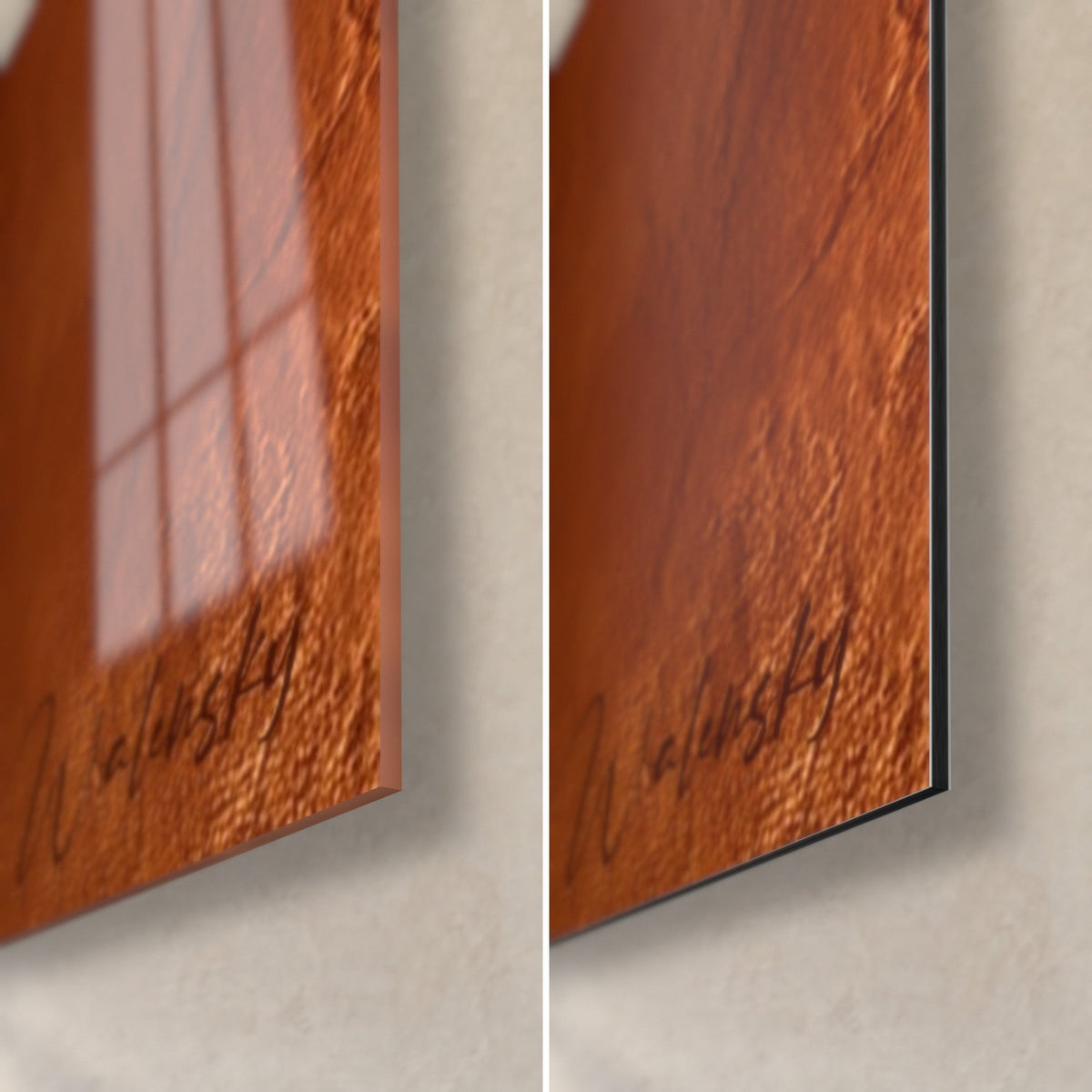 Schilderij met gebogen vormen in terracotta en oker, rechtsonder: glanzend acrylglas links, mat zwart Dibond rechts