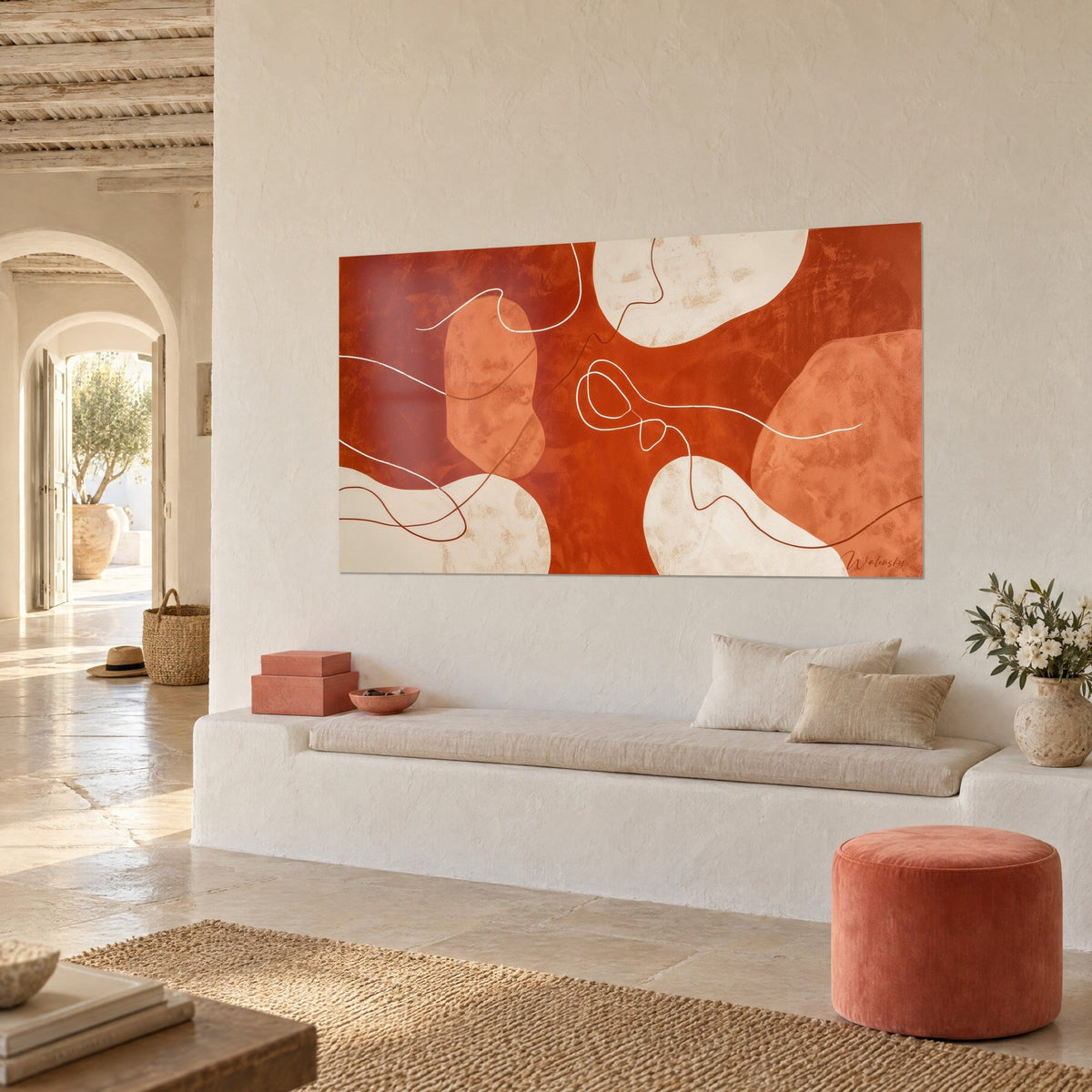 Schilderij met abstracte compositie van zalmkleurige oker- en ivoorkleurige vlekken, fijne in elkaar gestrengelde lijnen, witte stucbank