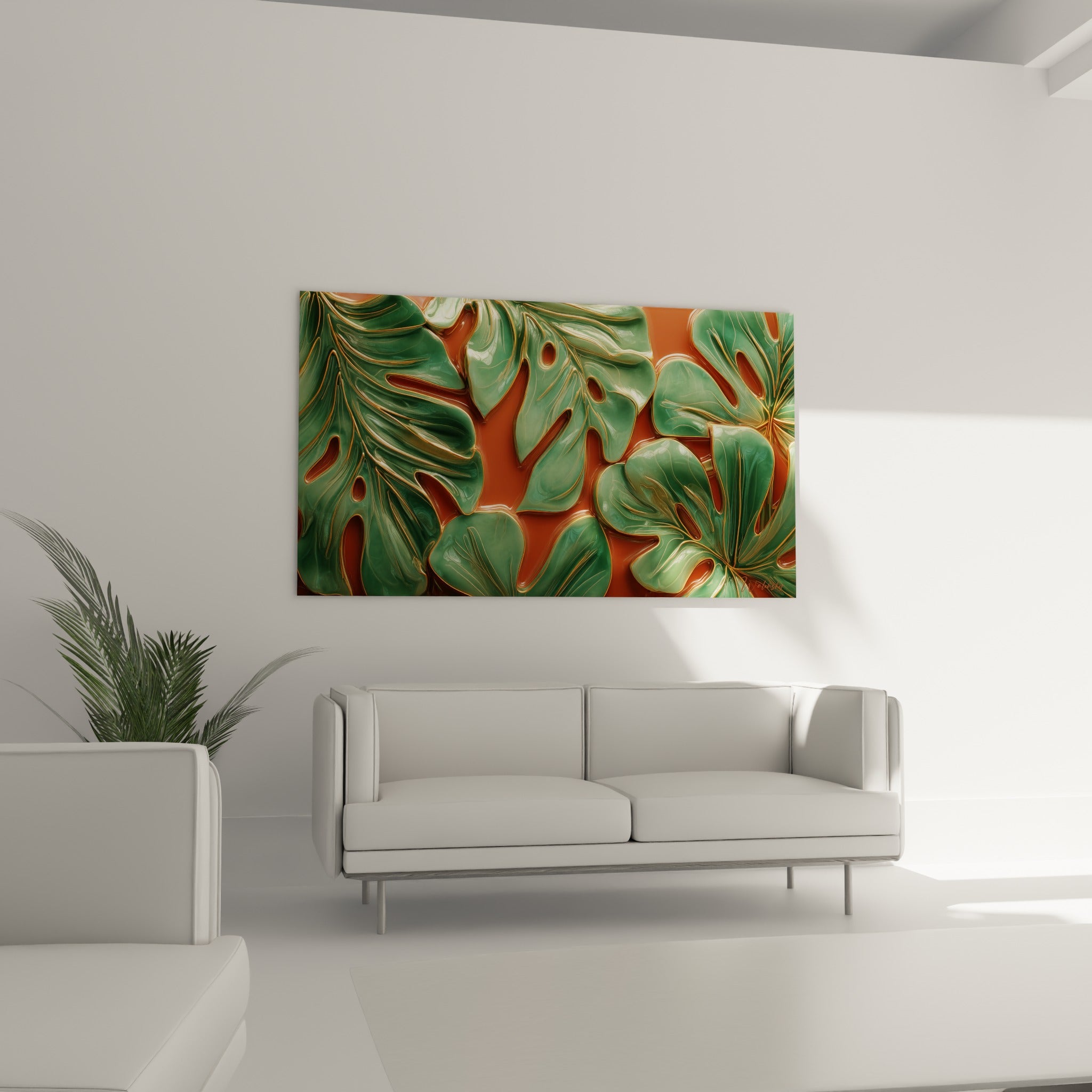 Larges feuilles vertes et fond terracotta doré positionnées au-dessus d'un canapé dans un salon lumineux