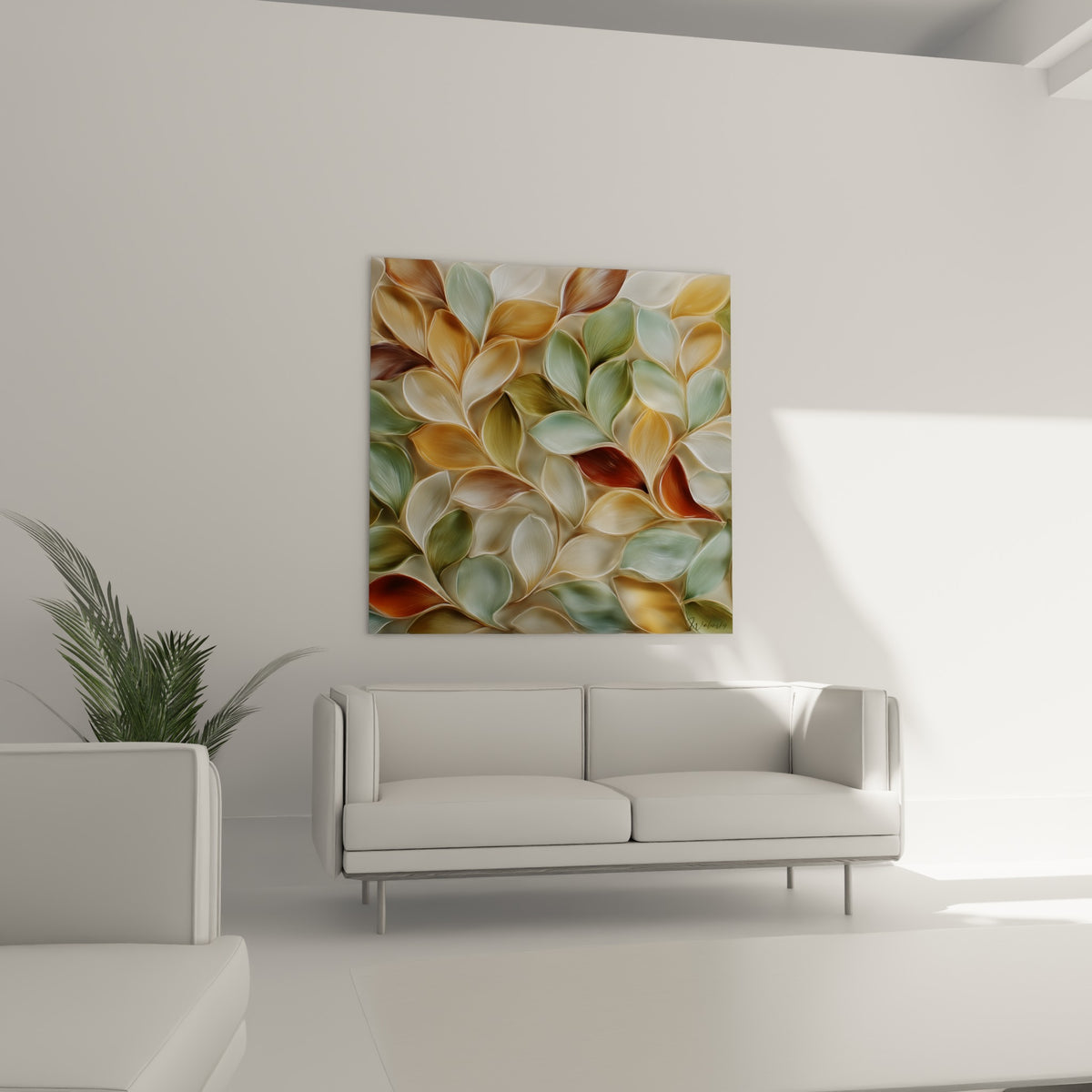 Motif végétal terracotta et rouille aux courbes douces, accroché au-dessus d'un canapé dans un salon lumineux