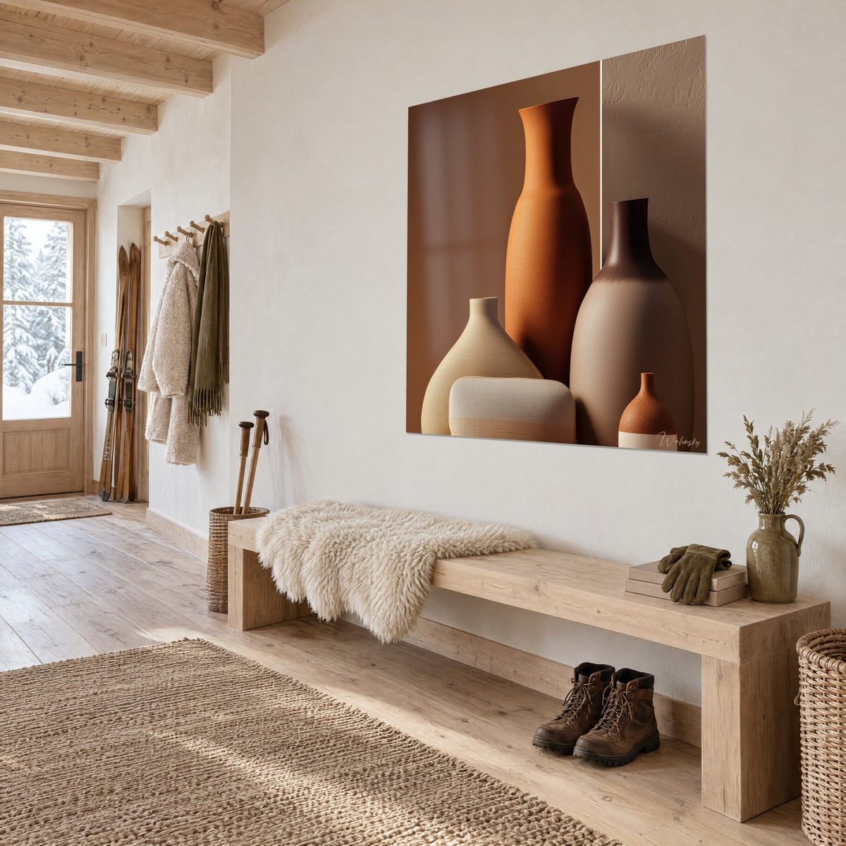 Tableau nature morte de poteries terracotta et sable, goulots brun chocolat, fond ocre, au-dessus d'un banc en bois d'une entrée