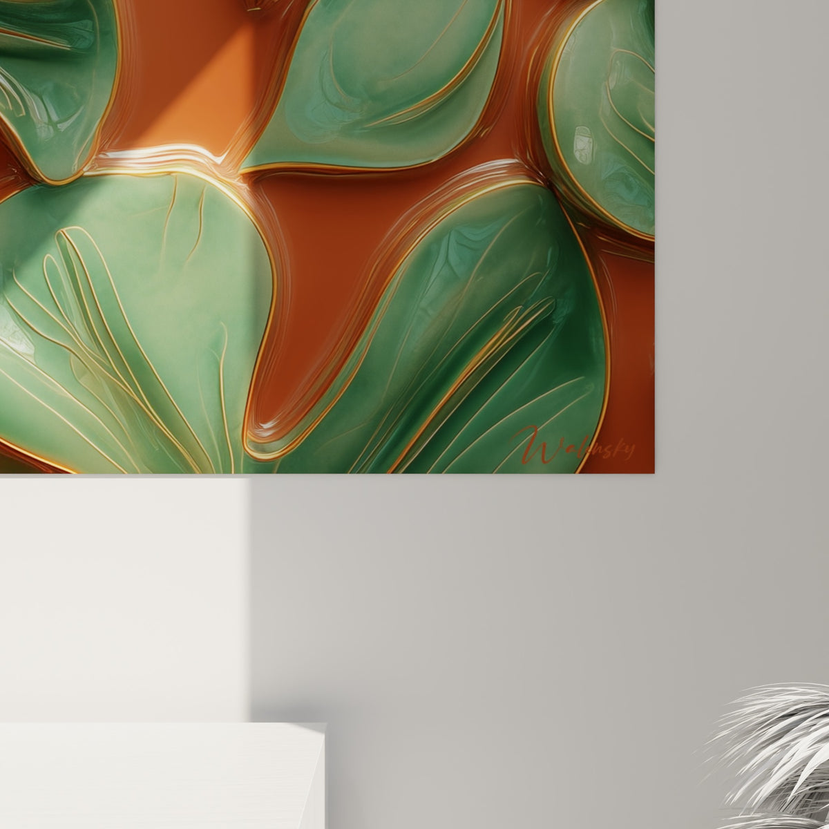 Nervures dorées et empâtements brillants du vert émeraude contre le fond terracotta, vus de près