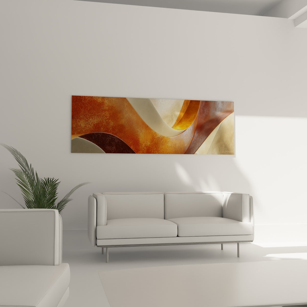 Ondulations cuivrées et dorées au-dessus d'un canapé dans un salon lumineux