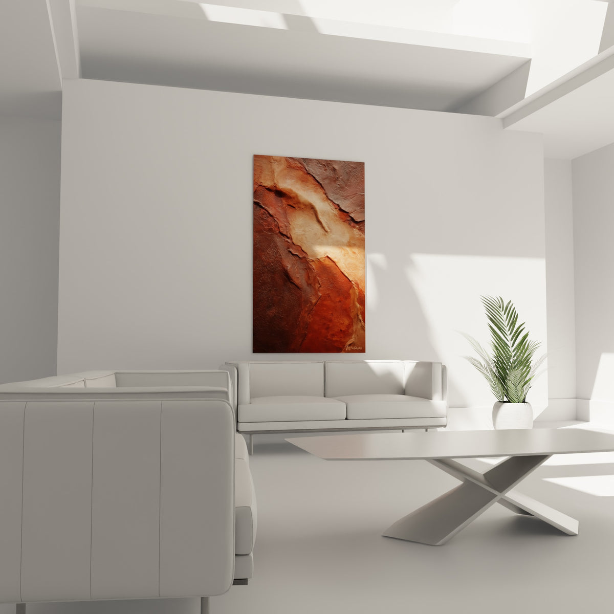 Falaise texturée en terracotta et anthracite, suspendue au-dessus d'un canapé dans un salon lumineux