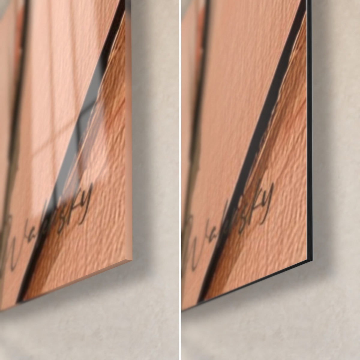 Tableau coquelicot rouge brique, coin bas droit : verre brillant à reflets, alu Dibond mat beige rosé, tranche noire de 3 mm