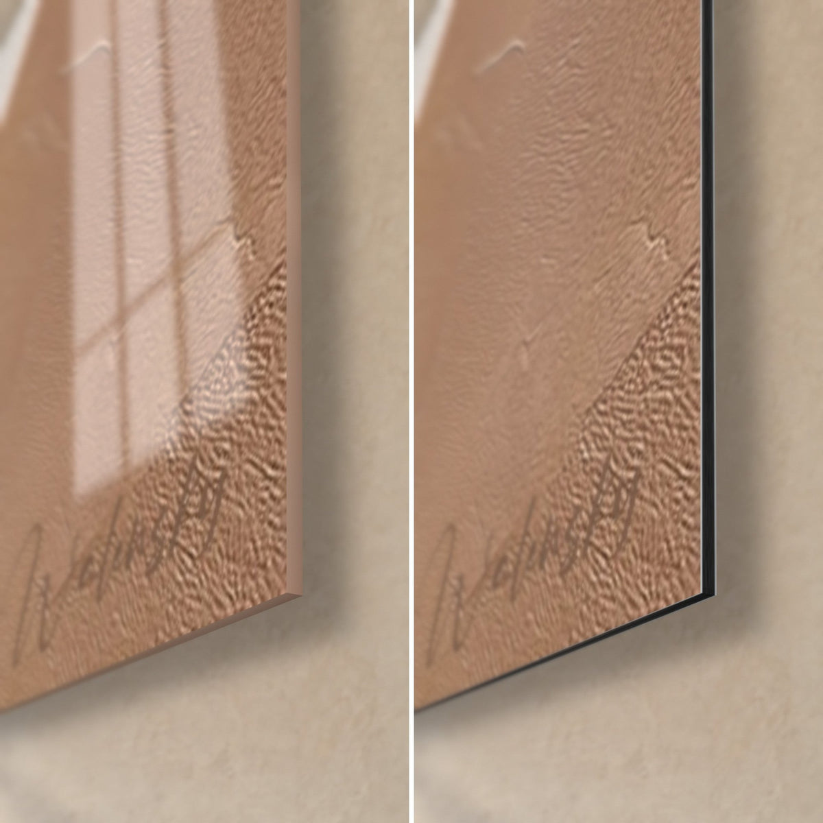 Quadro con dischi terracotta e rosa sabbia testurizzati, angolo in basso a destra: vetro acrilico lucido a sinistra, Dibond opaco a destra