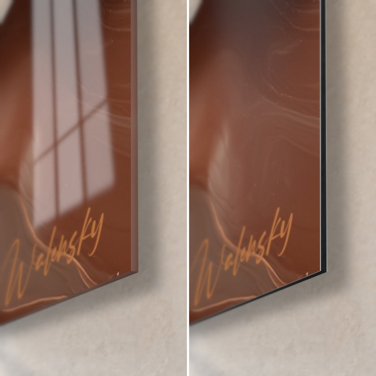 Schilderij met karamelbruine en crèmekleurige golvingen, rechter onderhoek: glanzend glas links, mat Dibond rechts, 3 mm rand