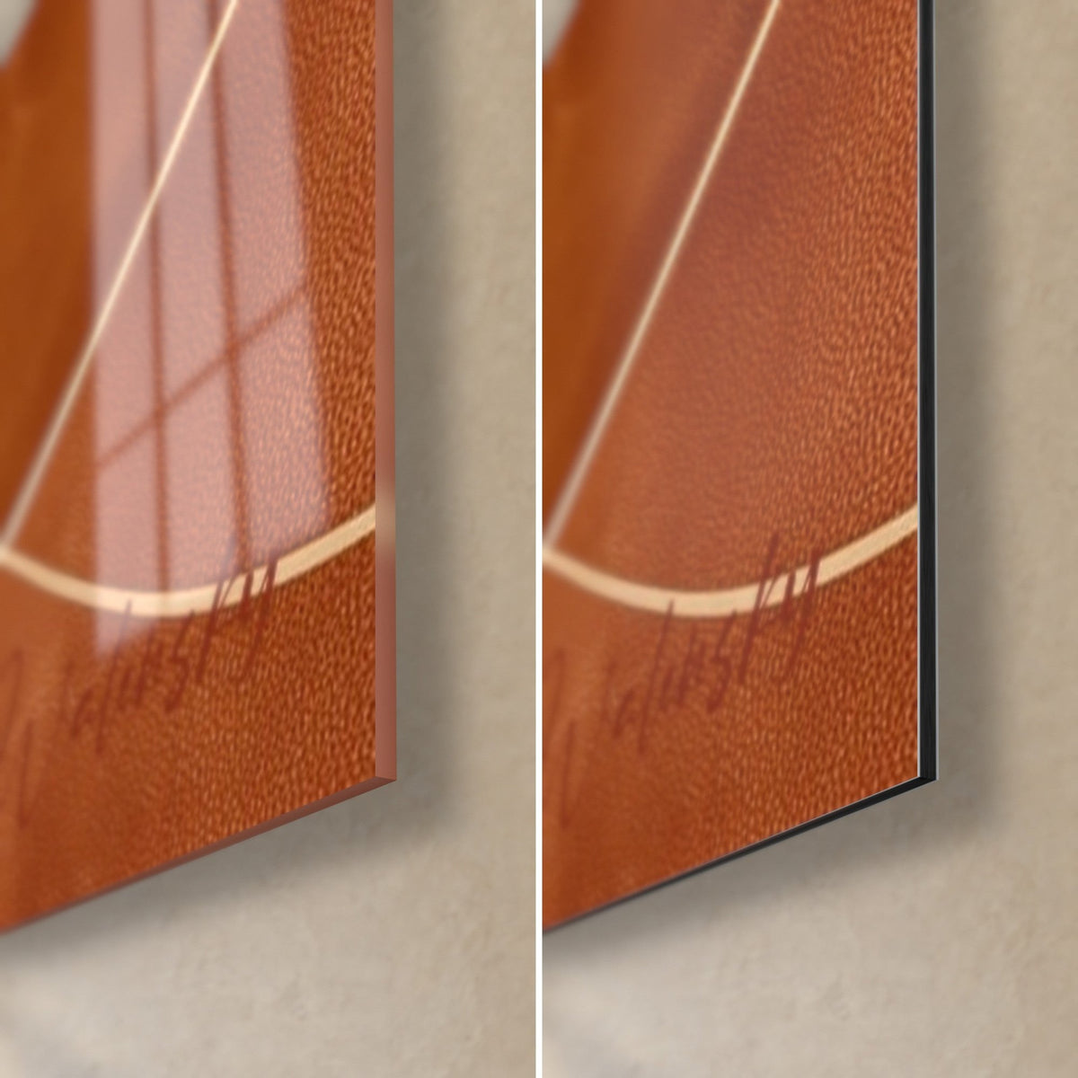 Gemälde mit rostfarbener Fläche, durchzogen von einer goldenen Linie, untere rechte Ecke: glänzendes Acrylglas links, mattes Dibond-Aluminium rechts, 3 mm Kante