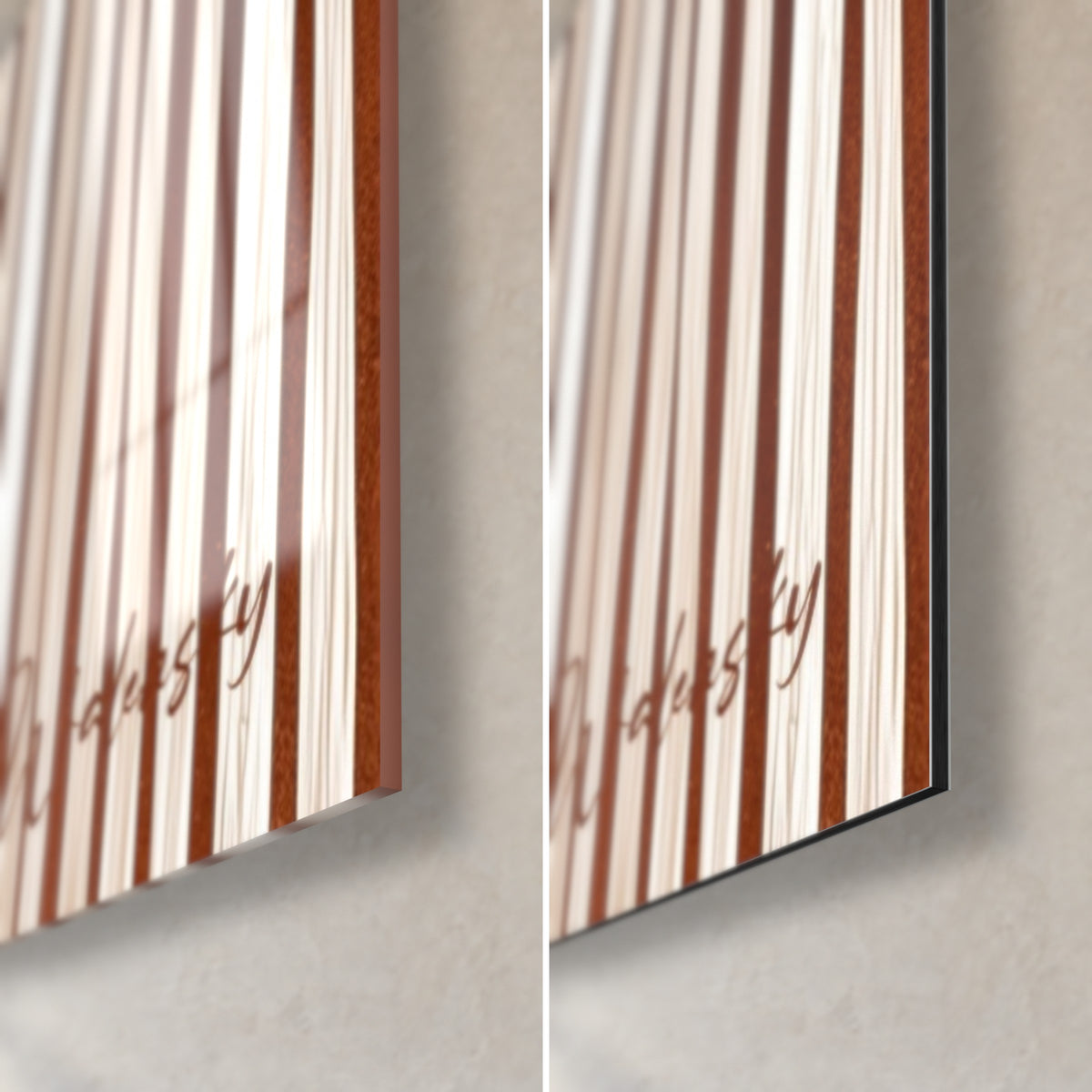 Cuadro arco de tramas crema sobre ladrillo, esquina inferior derecha: cristal acrílico brillante a la izquierda, aluminio Dibond mate a la derecha