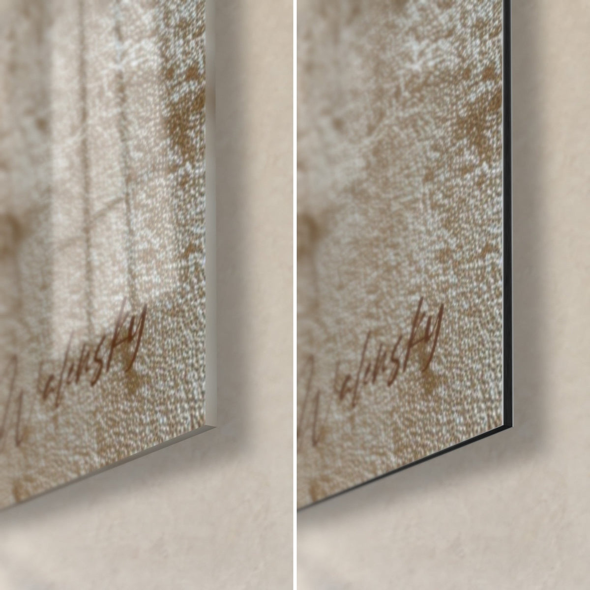 Quadro con cerchi in gesso bianco e ruggine, angolo in basso a destra lucido su vetro, opaco su Dibond, bordo nero di 3 mm