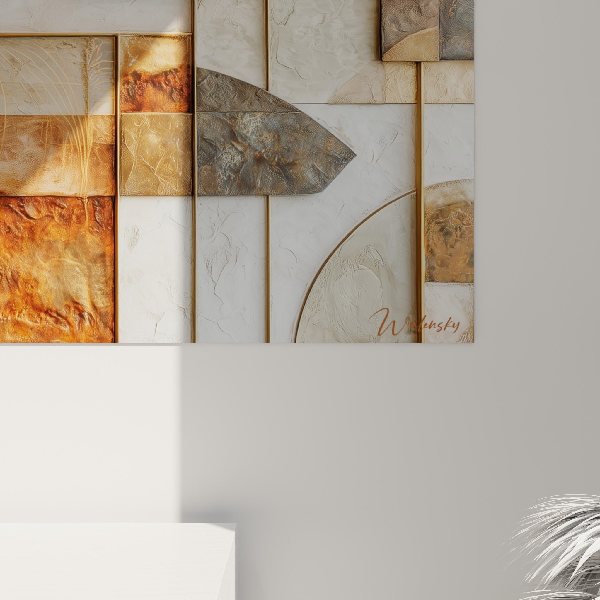 Détail des reliefs texturés terracotta et gris où les empâtements dorés touchent la matière beige