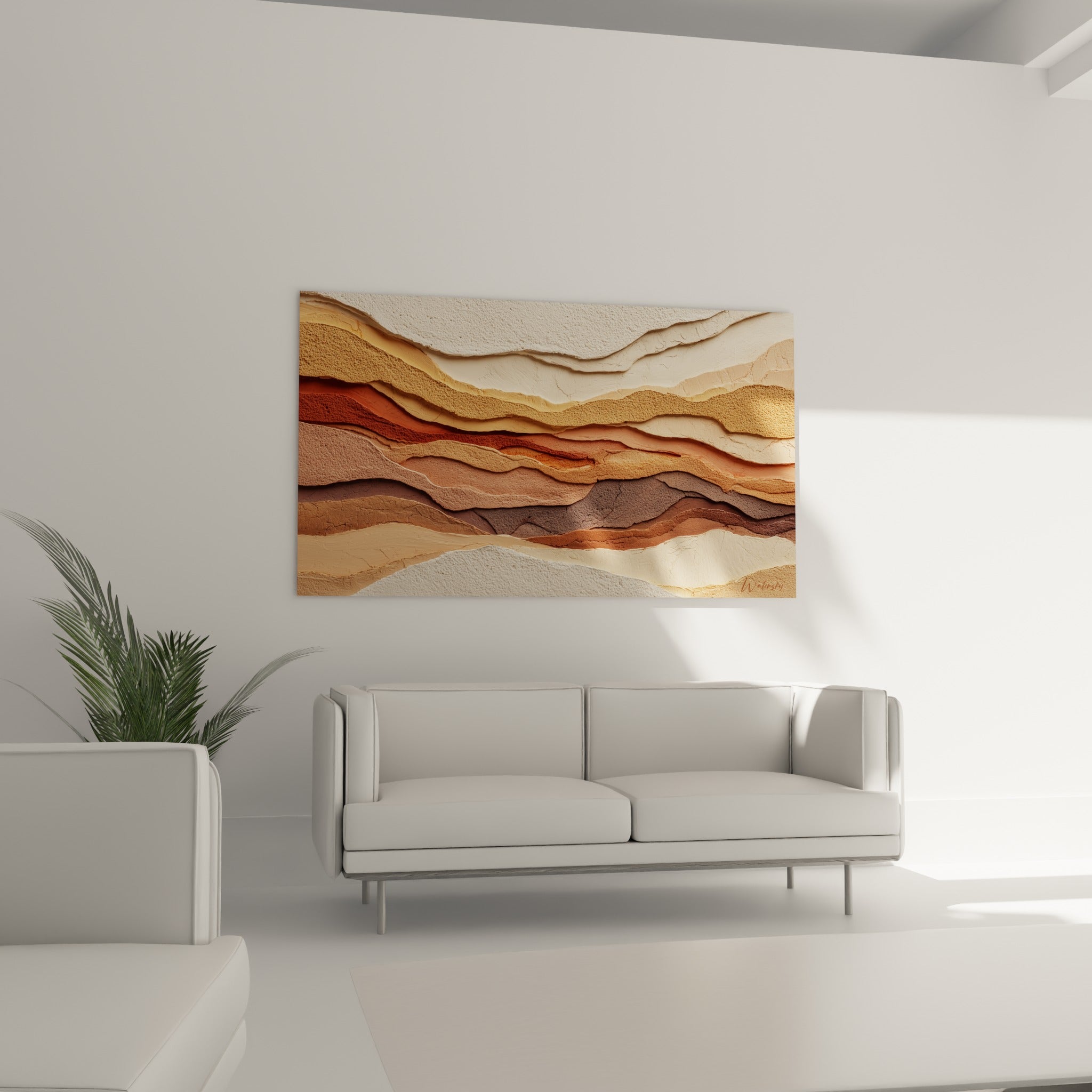 Reliefs terracotta et crème superposés, ce tableau Terracotta orne un mur au-dessus d'un canapé dans un salon lumineux