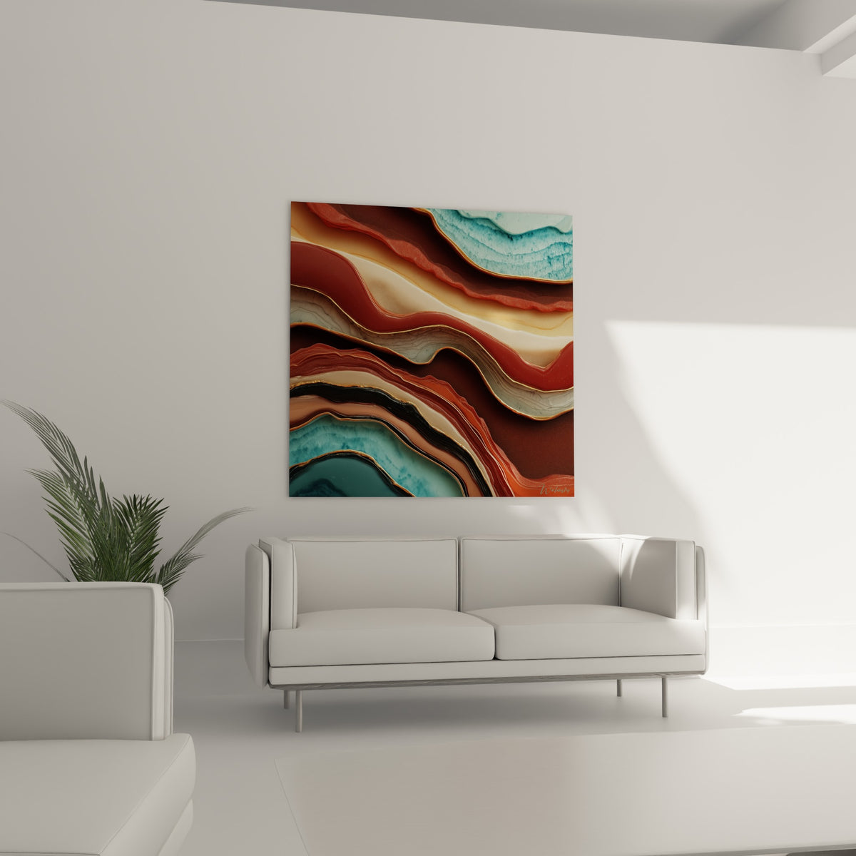 Vagues d'agate rouille, sable et turquoise soulignées d'or, disposées au-dessus d'un canapé dans un salon lumineux