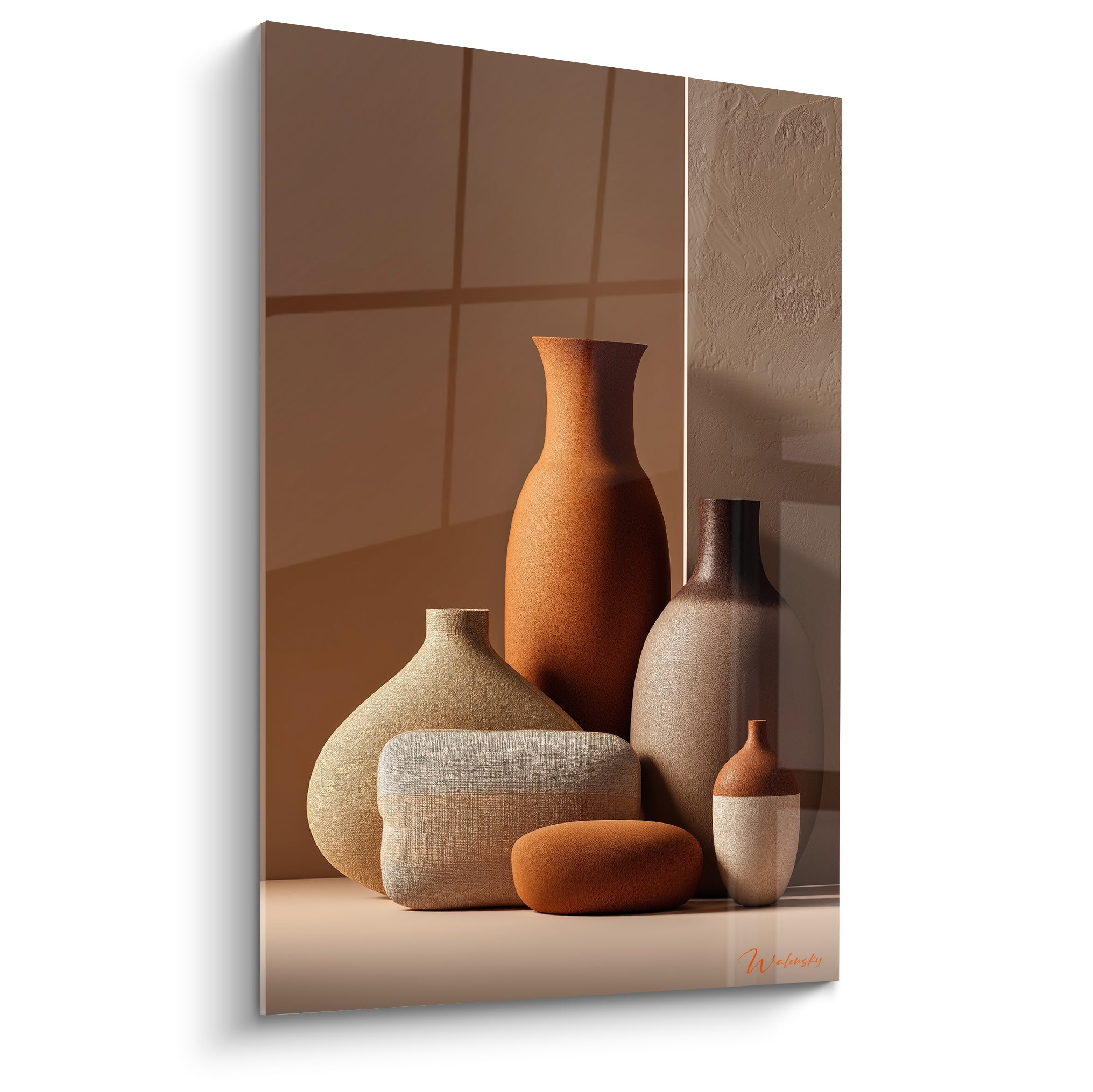 Vases terracotta et beige aux formes sculpturales, ombres géométriques et fond brun texturé