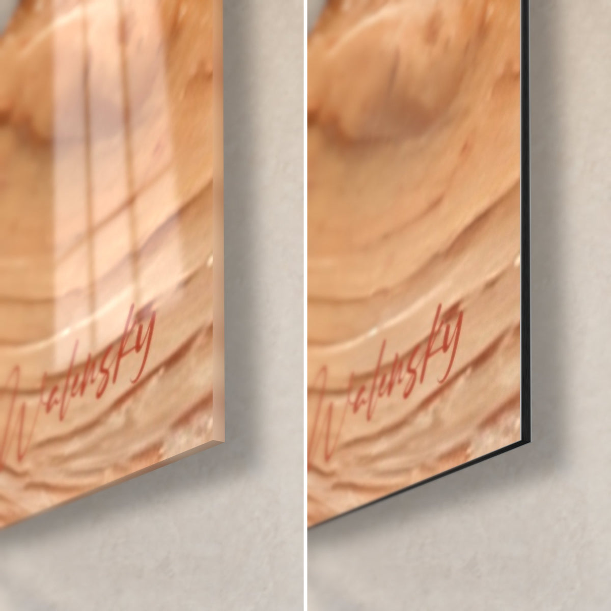 Tableau pâte à l'huile cuivrée et beige, coin bas droit : verre brillant à gauche, Dibond noir mat et tranche à droite