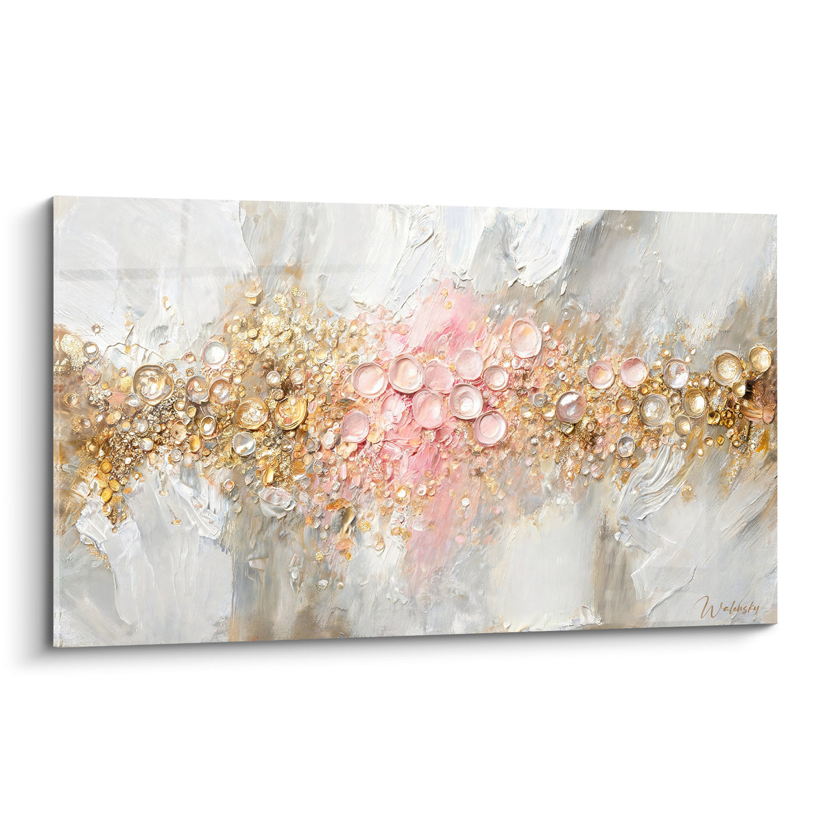 Tableau perles dorées et roses en relief sculptural sur fond blanc crayeux texturé
