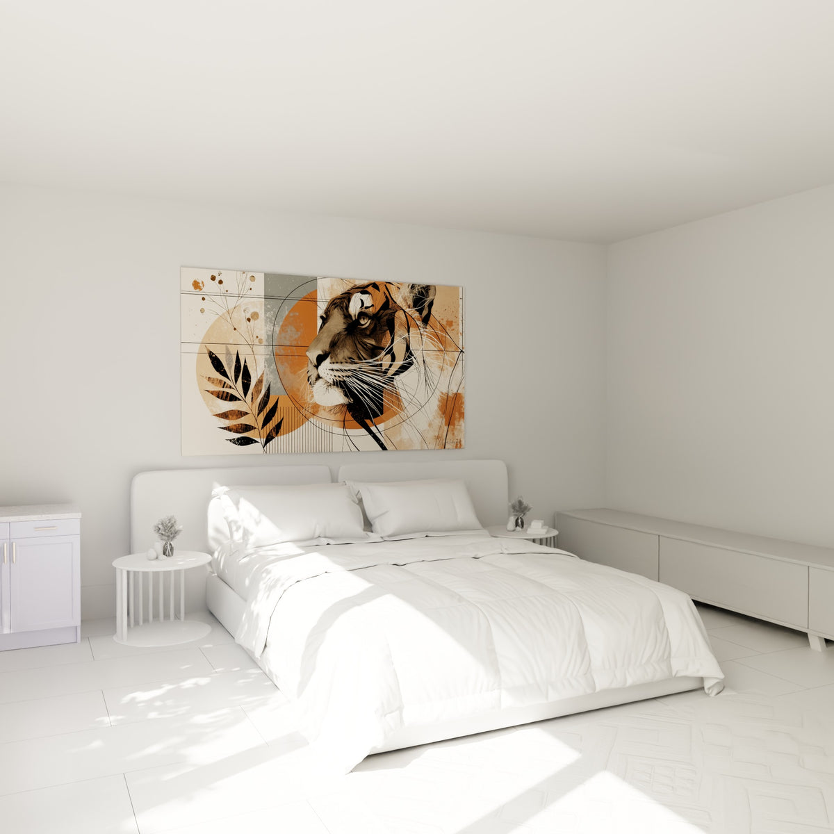 Félin au regard perçant, tons terracotta et beige sable, accroché au-dessus d'un lit dans une chambre claire