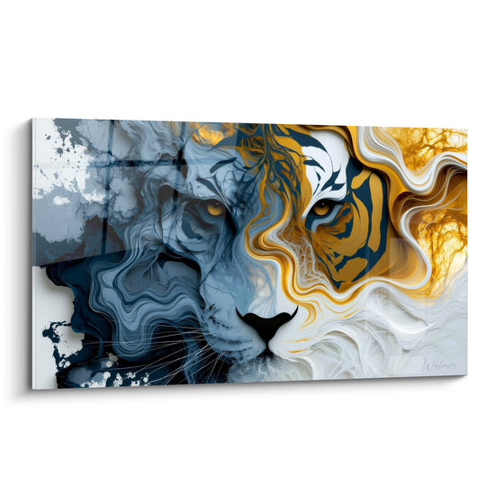 Tigre bicolore aux yeux dorés, mi-bleu marine mi-or, motifs fluides sur fond blanc épuré