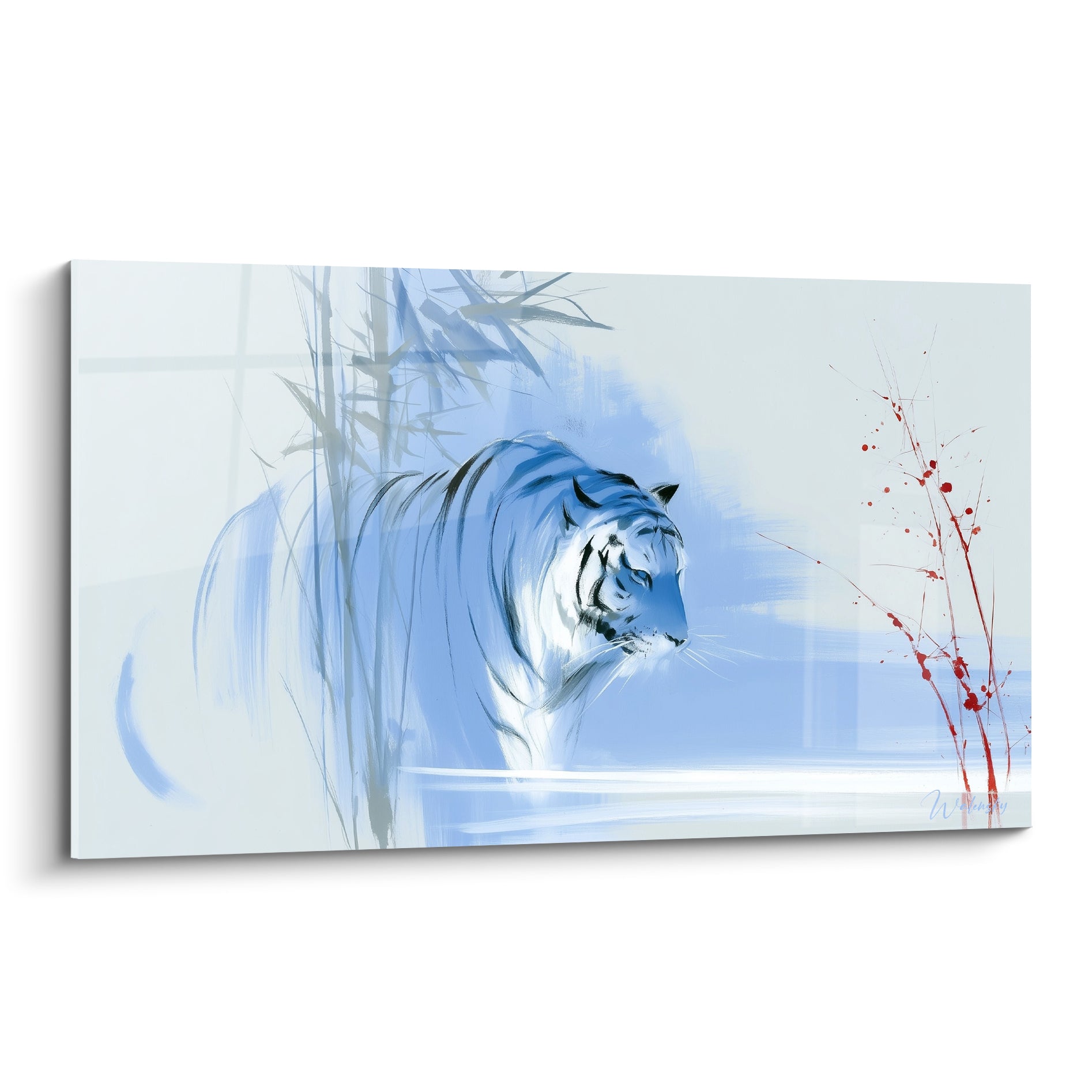 Tigre bleu pastel et branches rouges, silhouette encrée sur fond brumeux blanc cassé