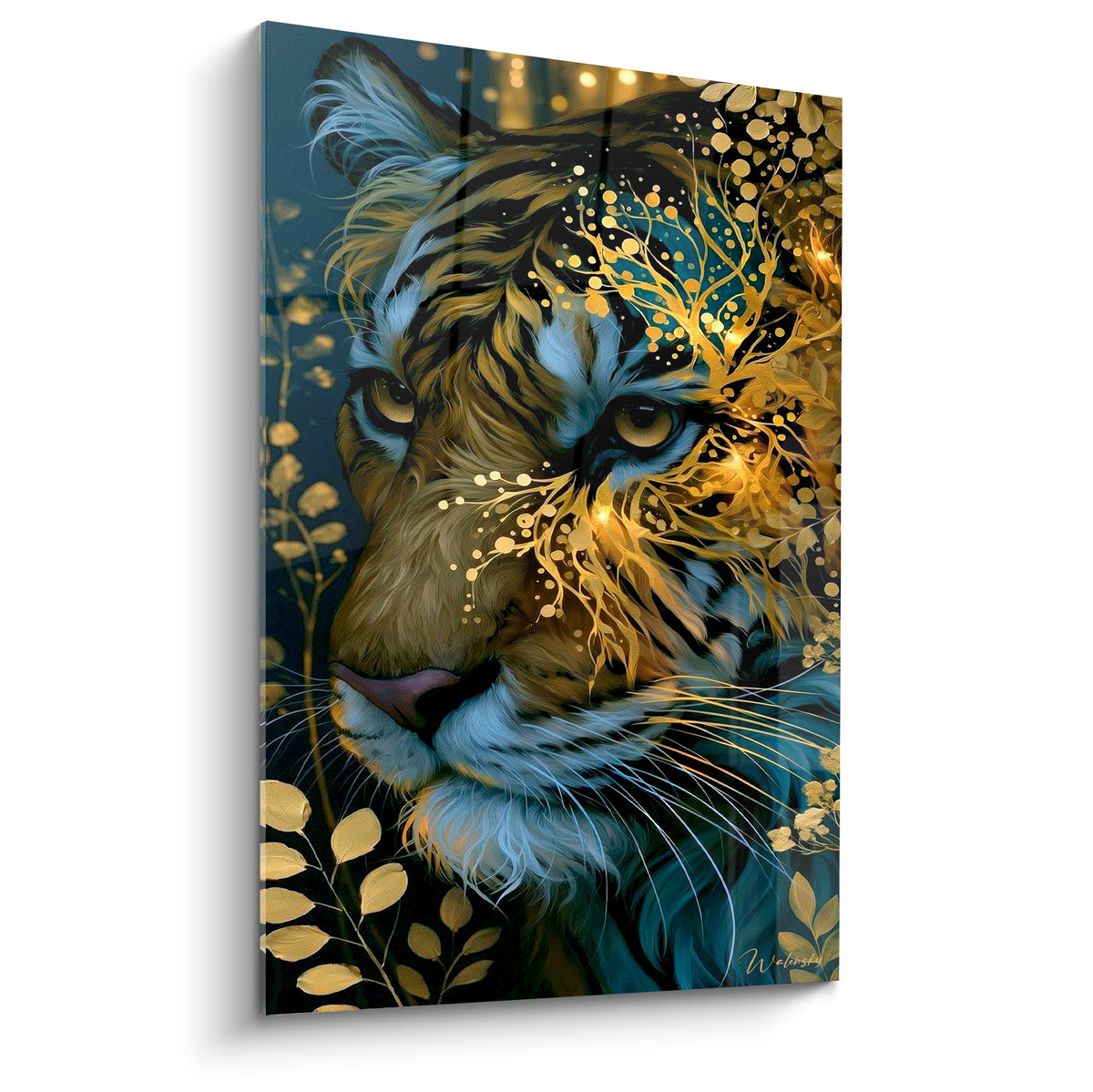 Tigre au regard ambré, fond bleu pétrole et motifs dorés végétaux sur le visage