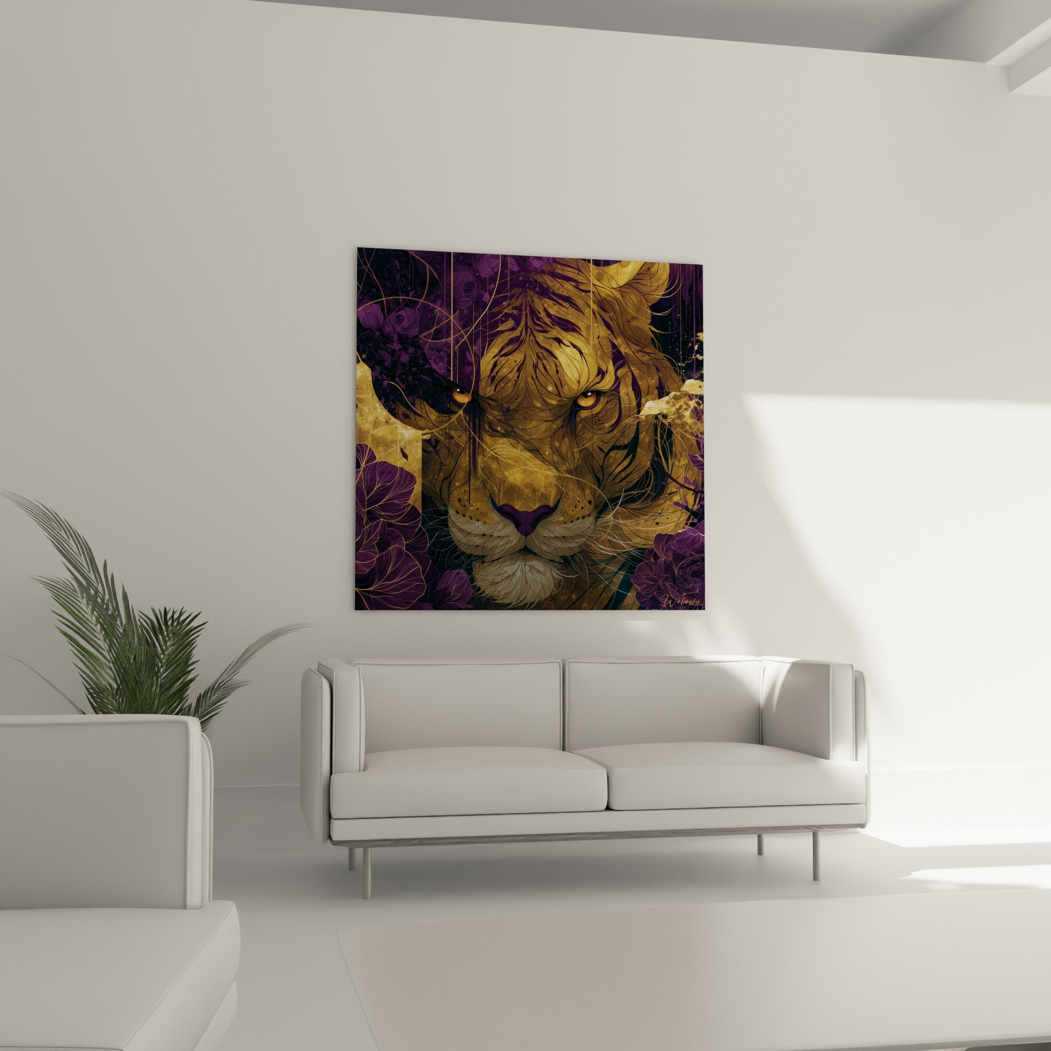 Tigre fleuri aux tons ocre et violets, motifs graphiques fins, au-dessus d'un canapé dans un salon lumineux