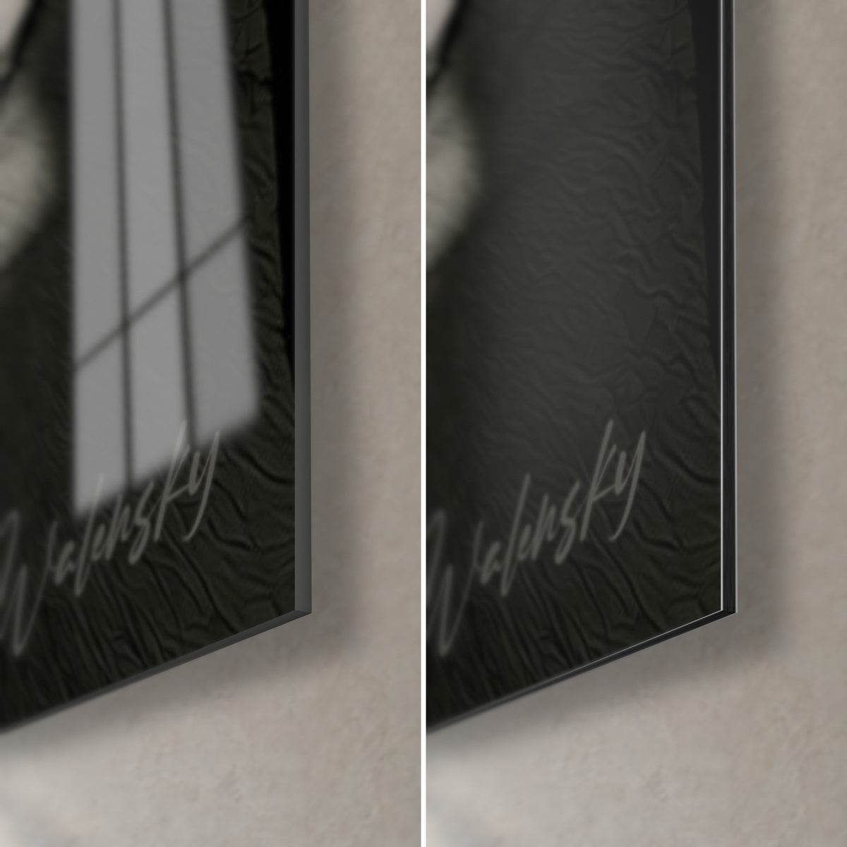 Tableau grand fauve rayé, coin bas droit : verre acrylique brillant à reflets, alu Dibond mat gris anthracite, tranche de 3 mm