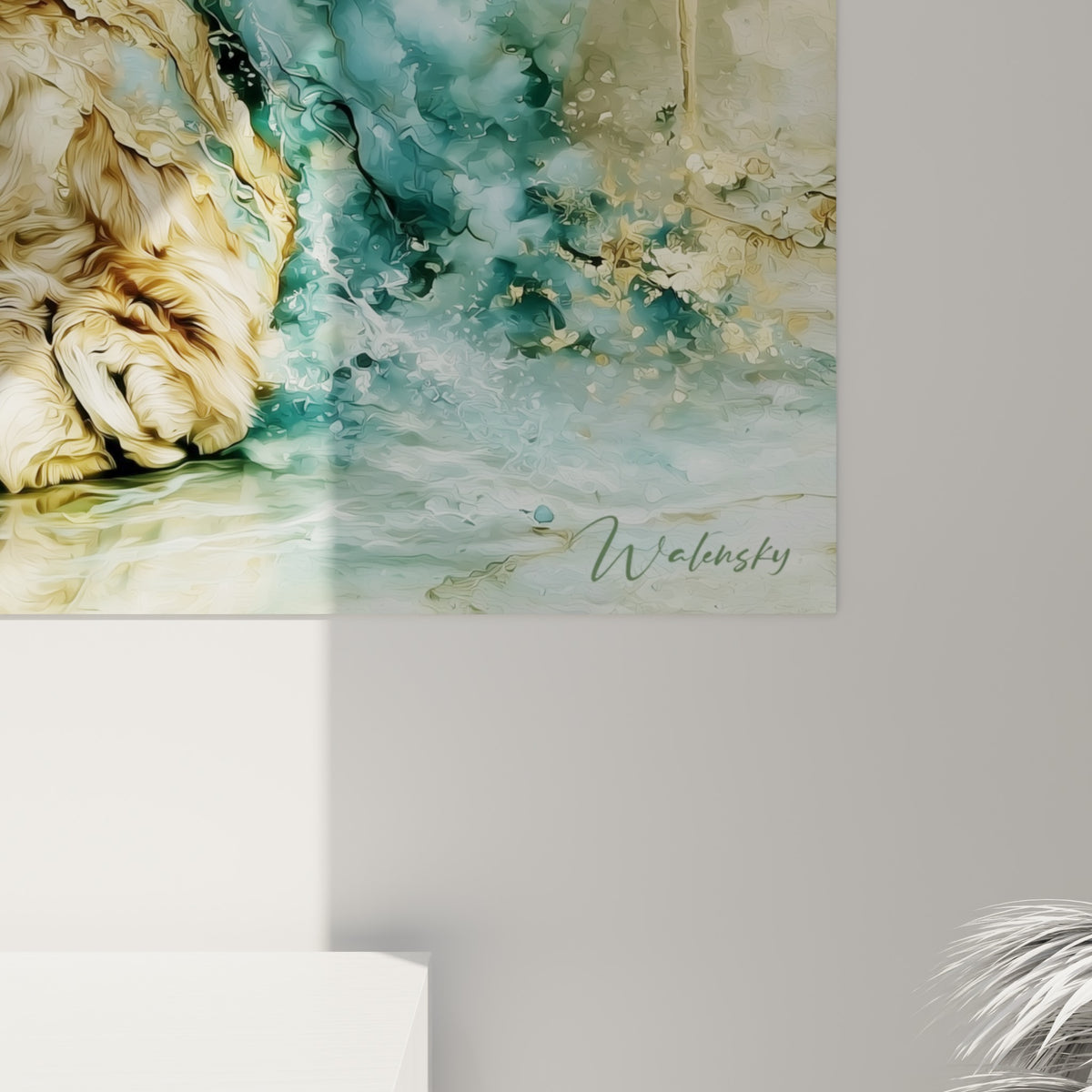 Matière marbrée turquoise et dorée se mêlant aux poils fins du tigre en gros plan sur la toile