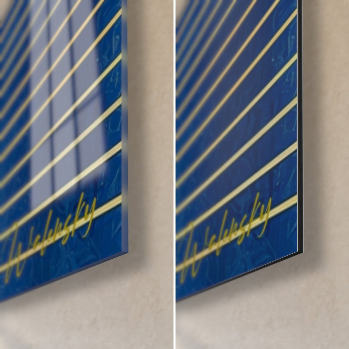 Wall art of a stylized tiger, bottom right corner: gold signature on midnight blue background, glossy glass with reflections over matte Dibond aluminium, 3 mm edge