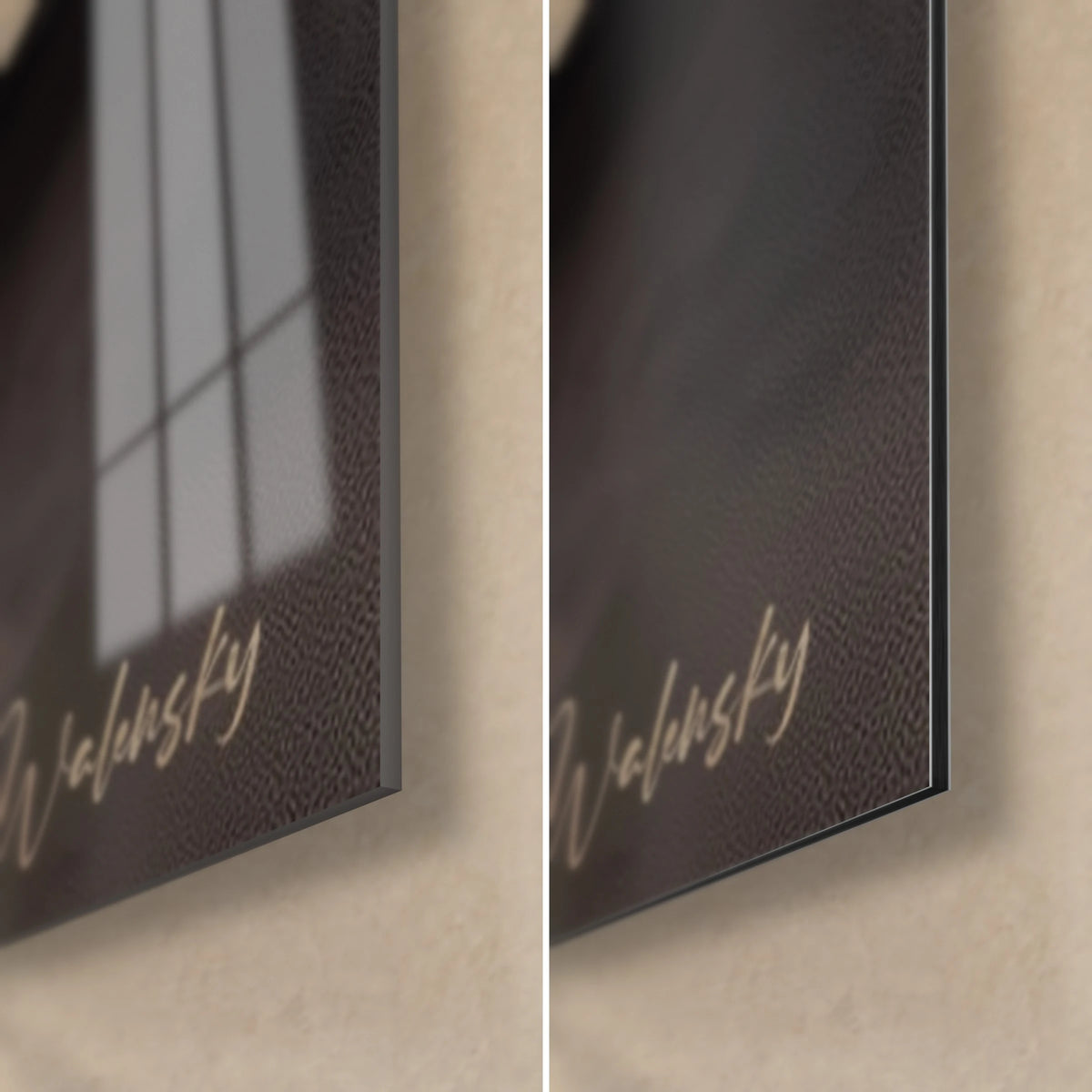 Πίνακας χελώνα με χρυσές και καφέ φολίδες, κάτω δεξιά γωνία, υπογραφή Walensky· γυαλιστερό γυαλί αριστερά, ματ μαύρο Dibond δεξιά