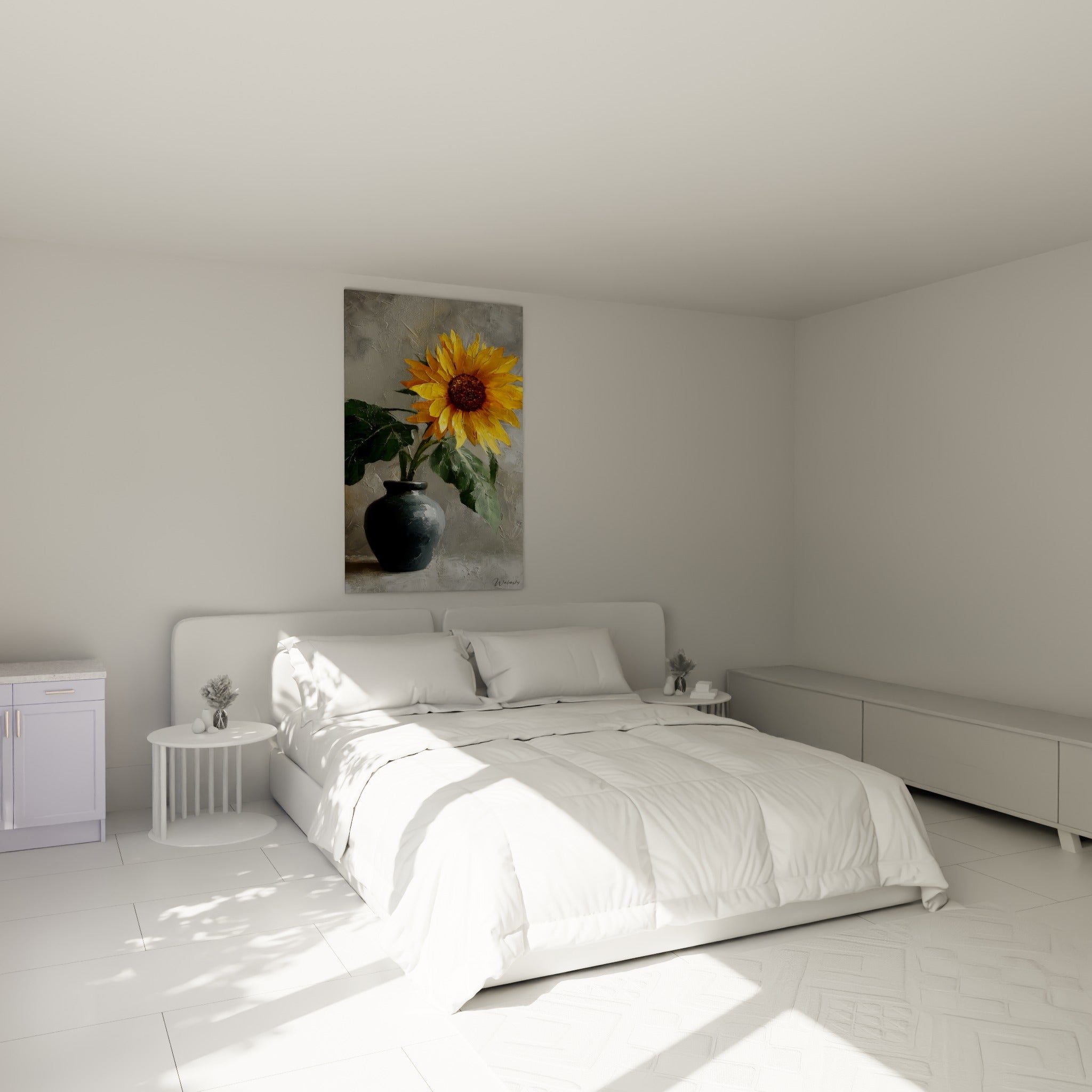 Tournesol doré et vase gris foncé accrochés au-dessus d'un lit dans une chambre claire