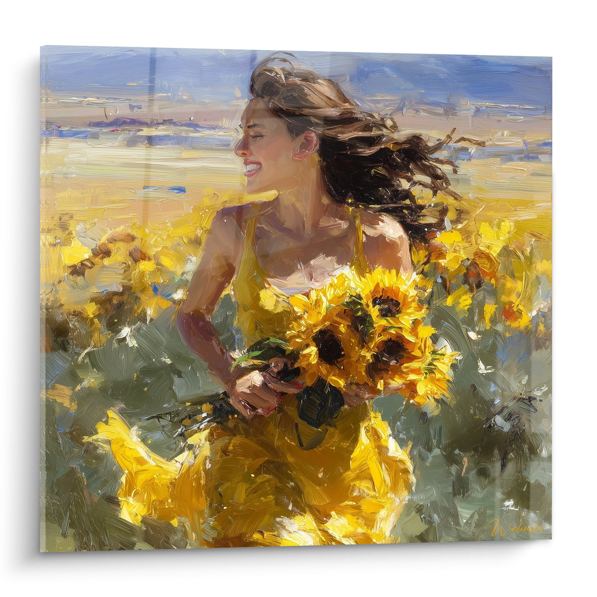 Femme souriante en robe jaune tenant un bouquet de tournesols dorés dans un champ ocre