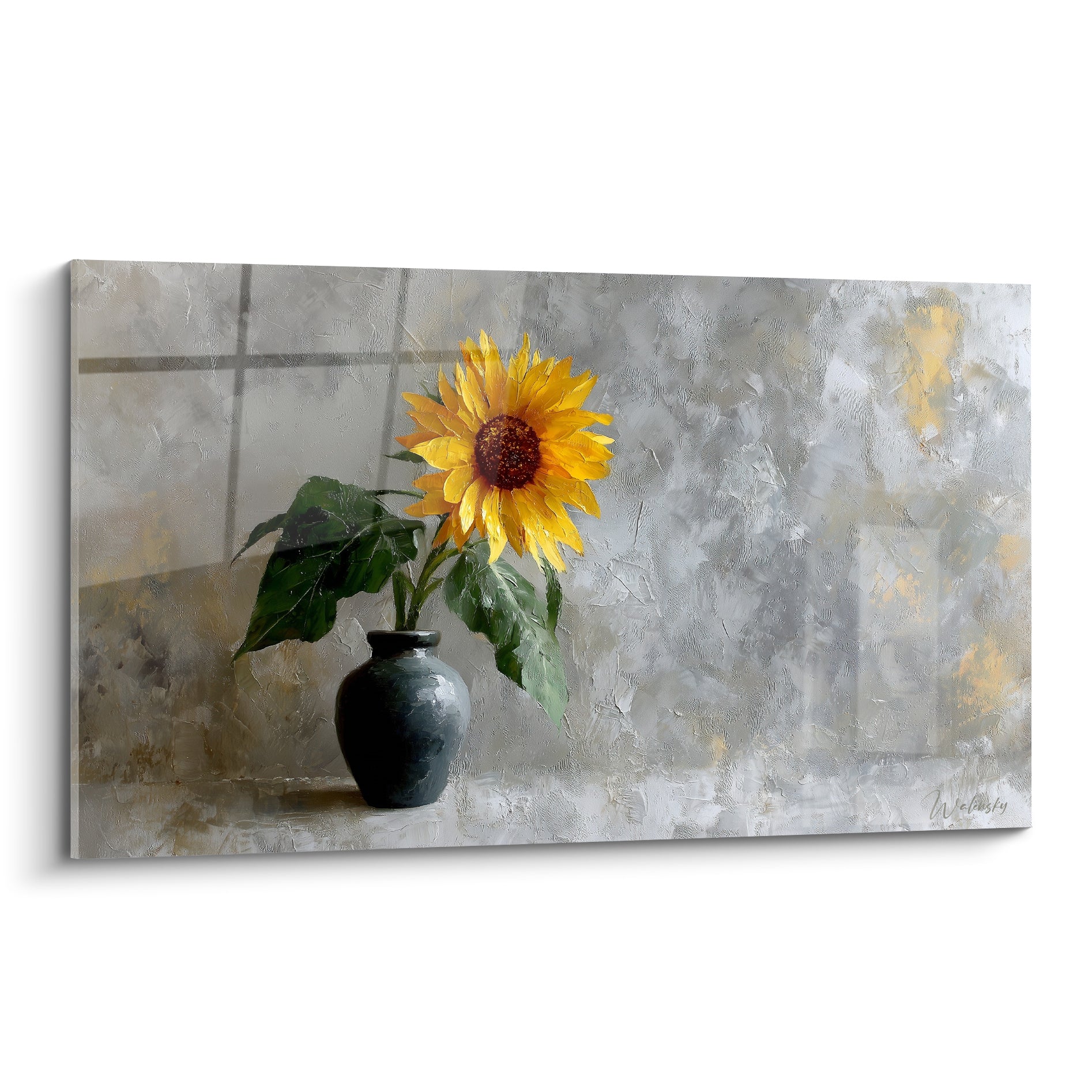 Tournesol jaune aux pétales larges dans un vase anthracite sur fond gris texturé doré