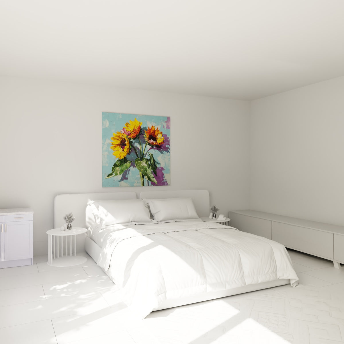 Bouquet de tournesols orangés au cœur sombre, accroché au-dessus d'un lit dans une chambre claire