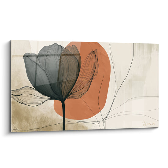 Tulipe anthracite aux pétales fins se dessine sur un fond terracotta et sable texturé