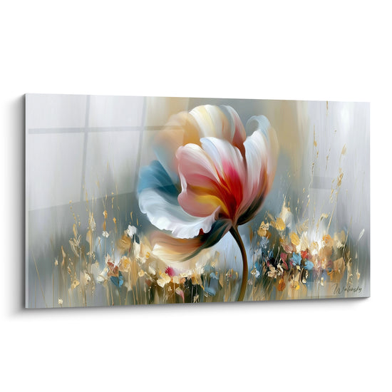 Tulipe blanche et rose aux pétales délicats, cœur rouge, fond doré brumeux et flouté