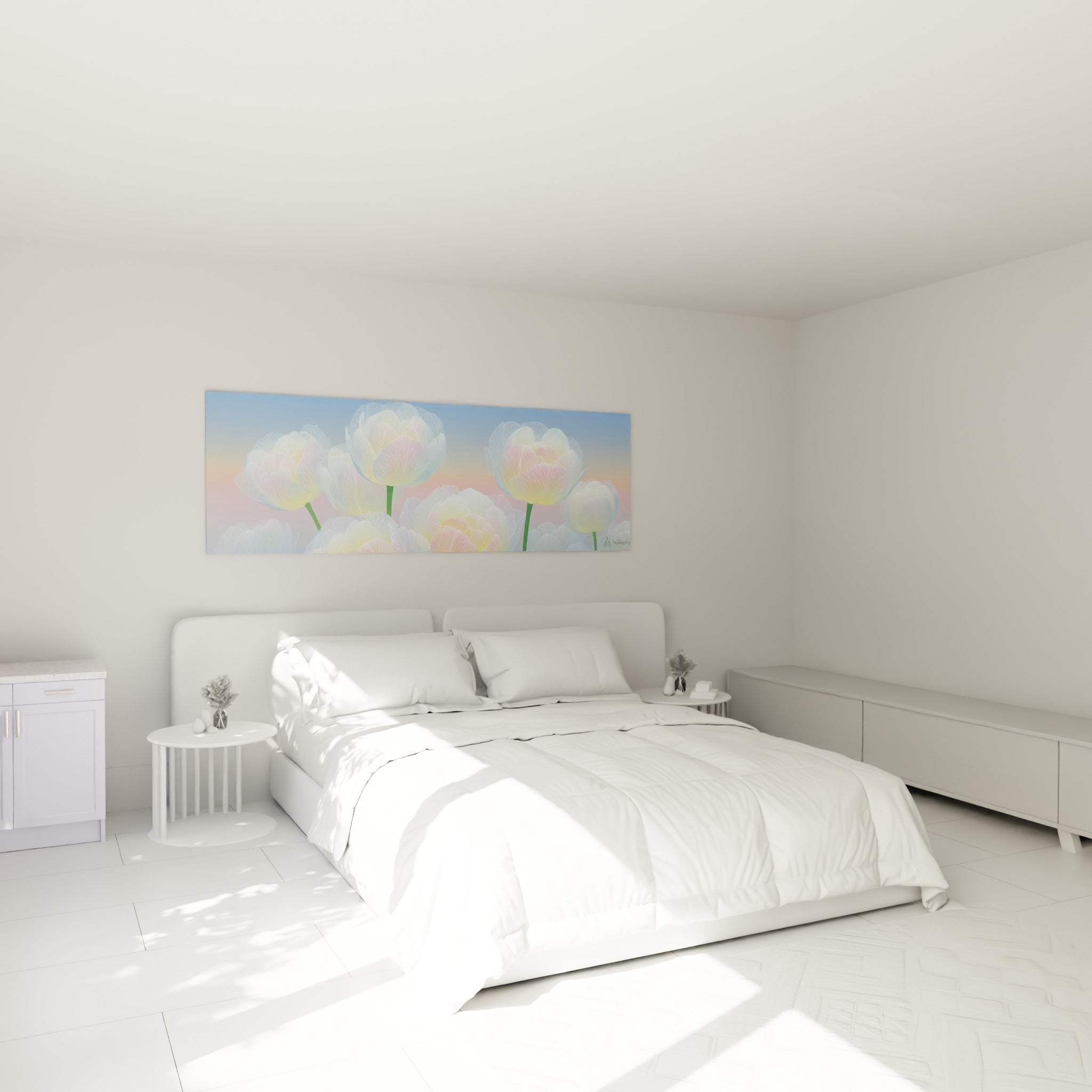 Bouquet de tulipes bleu ciel et rose pêche traité en transparence, au-dessus d'un lit dans une chambre claire