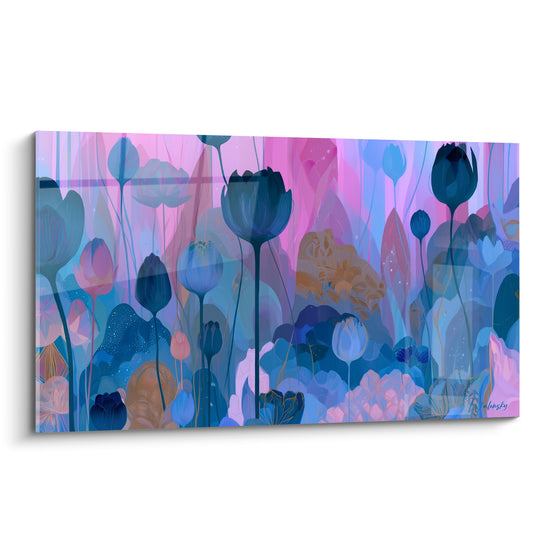 Tulipes bleu marine se dressent sur fond rose poudré, silhouettes florales aux tiges fines et élancées